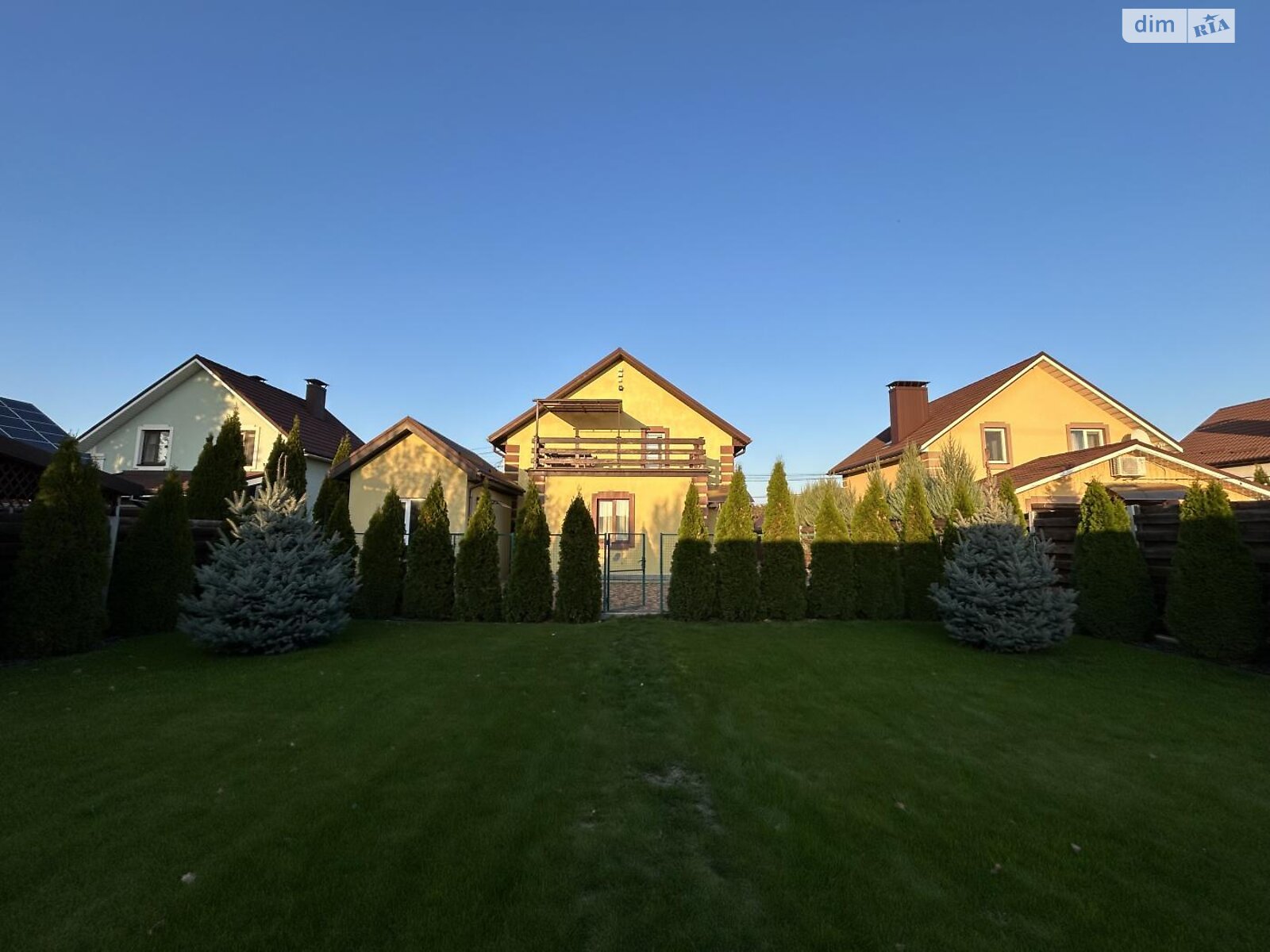 двоповерховий будинок з балконом, 130 кв. м, цегла. Продаж у Крюківщині фото 1 двоповерховий будинок з балконом, 130 кв. м, цегла. Продаж у Крюківщині фото 1