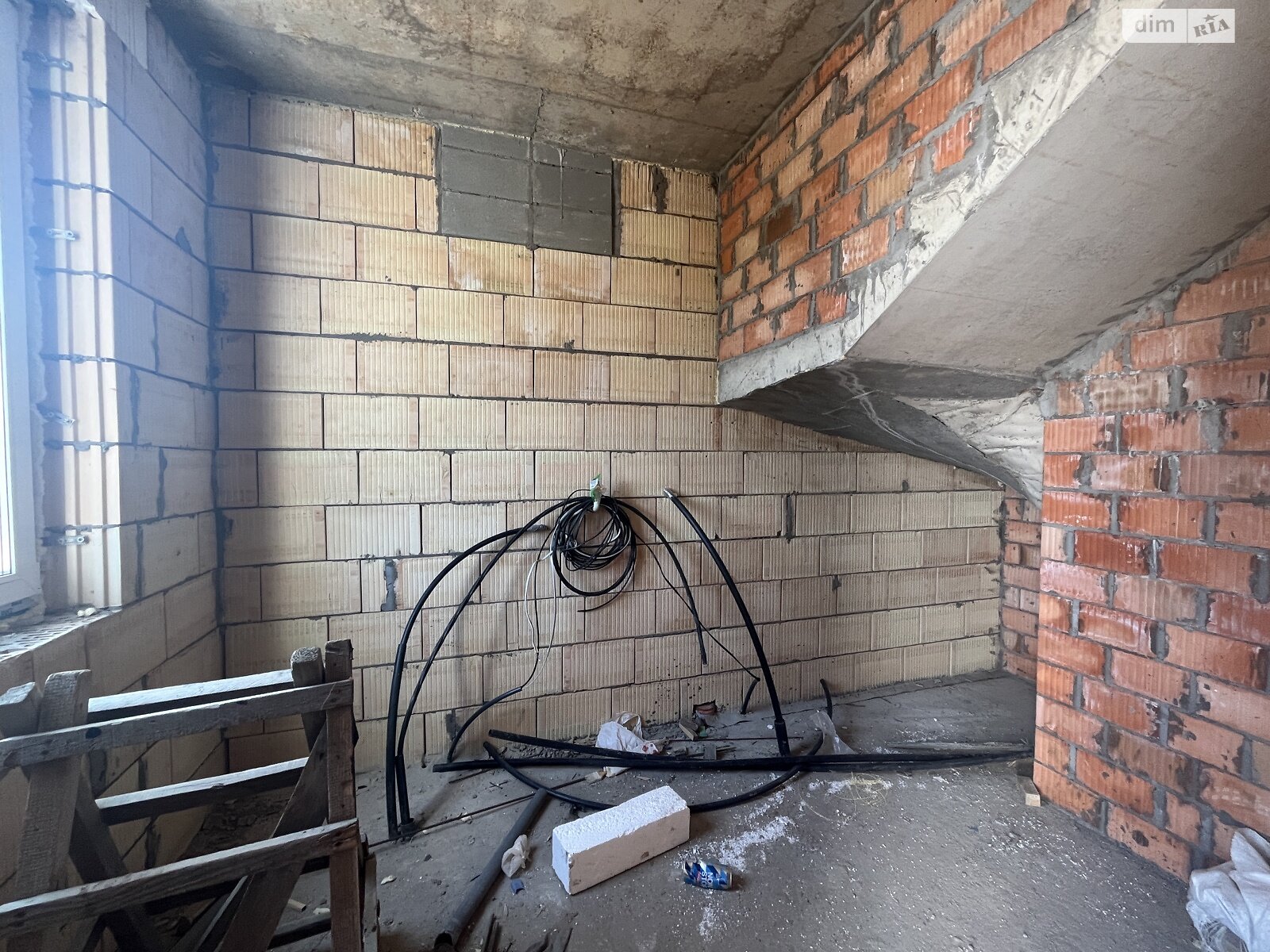 двоповерховий будинок, 135 кв. м, цегла. Продаж у Крюківщині фото 1 двоповерховий будинок, 135 кв. м, цегла. Продаж у Крюківщині фото 1