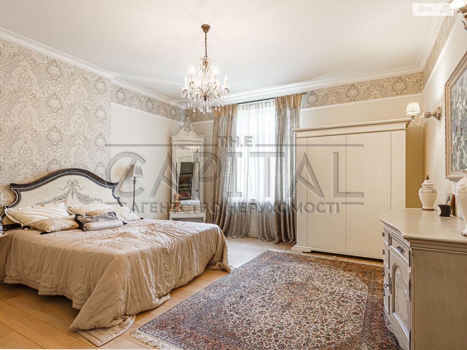 триповерховий будинок з верандою, 800 кв. м, цегла. Продаж у Крюківщині фото 1