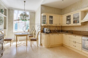 триповерховий будинок з верандою, 800 кв. м, цегла. Продаж у Крюківщині фото 2