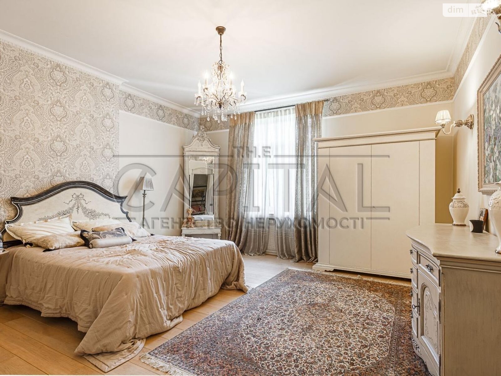 триповерховий будинок з мансардою, 800 кв. м, цегла. Продаж у Крюківщині фото 1 триповерховий будинок з мансардою, 800 кв. м, цегла. Продаж у Крюківщині фото 1