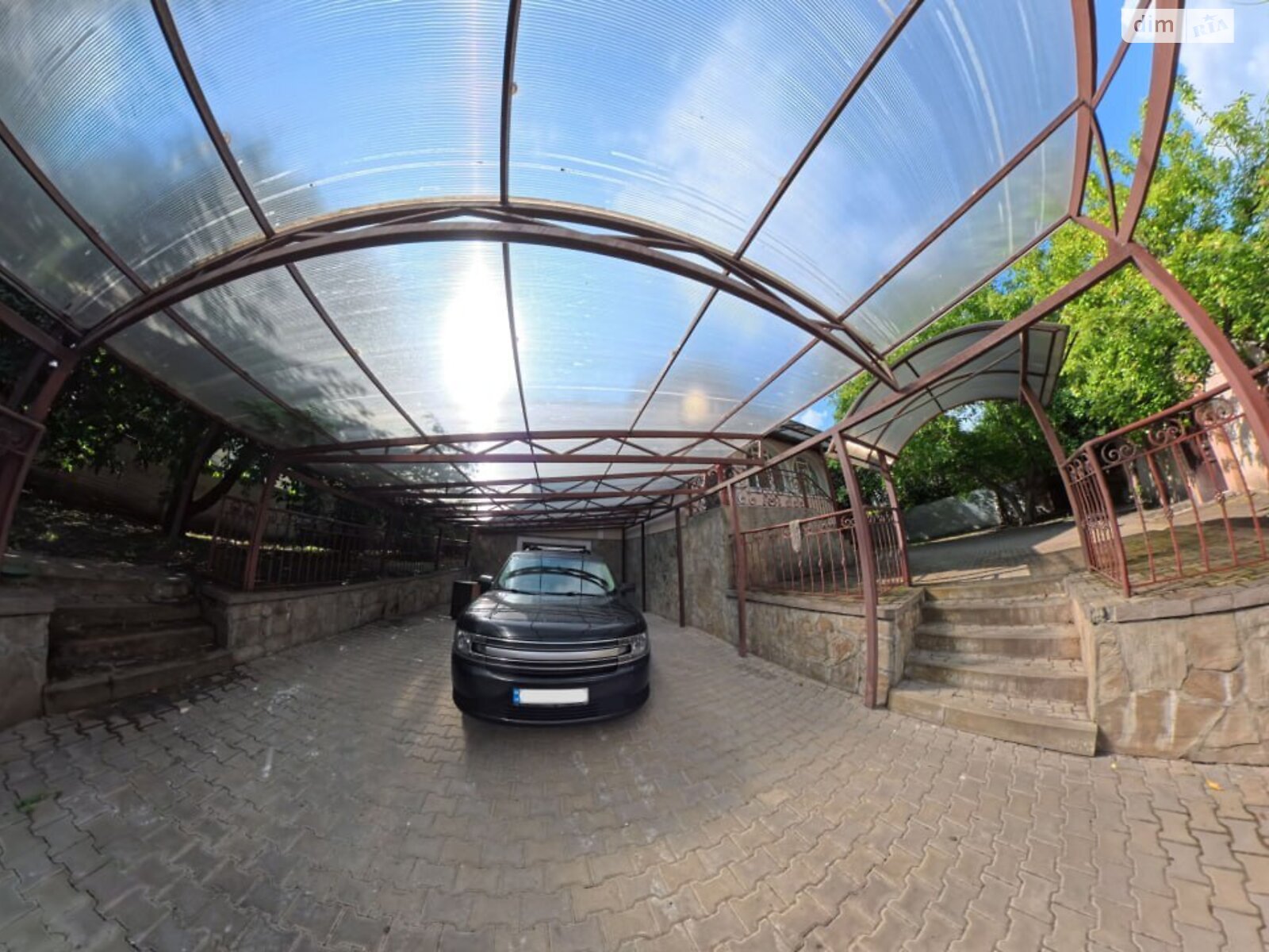 двоповерховий будинок з верандою, 670 кв. м, цегла. Продаж у Крюківщині фото 1 двоповерховий будинок з верандою, 670 кв. м, цегла. Продаж у Крюківщині фото 1