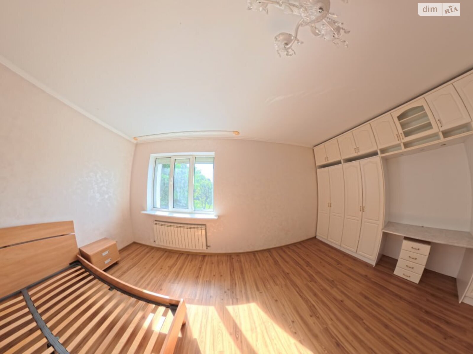 двоповерховий будинок з верандою, 670 кв. м, цегла. Продаж у Крюківщині фото 1 двоповерховий будинок з верандою, 670 кв. м, цегла. Продаж у Крюківщині фото 1
