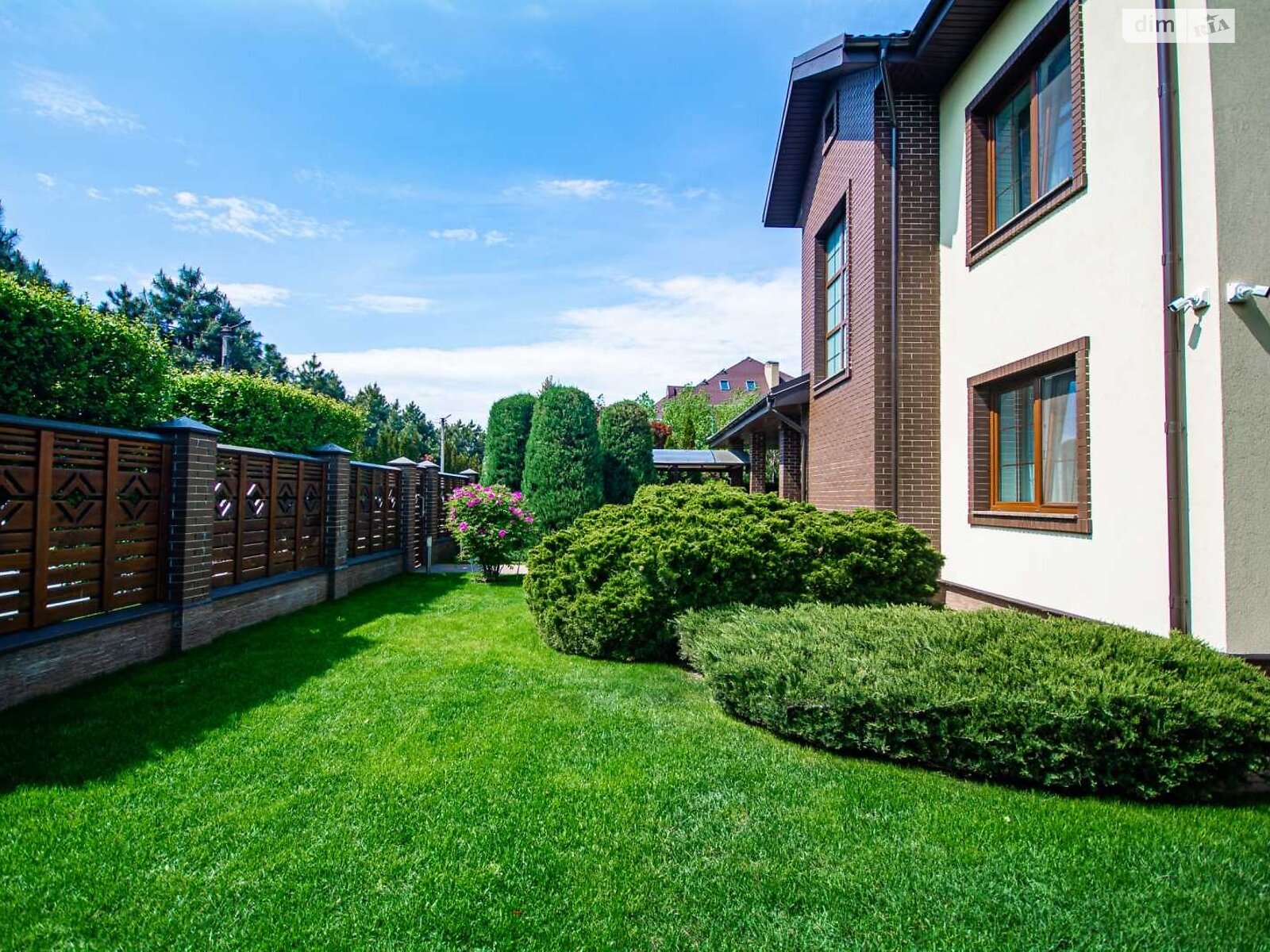 двоповерховий будинок бесідка, 257 кв. м, цегла. Продаж у Крюківщині фото 1