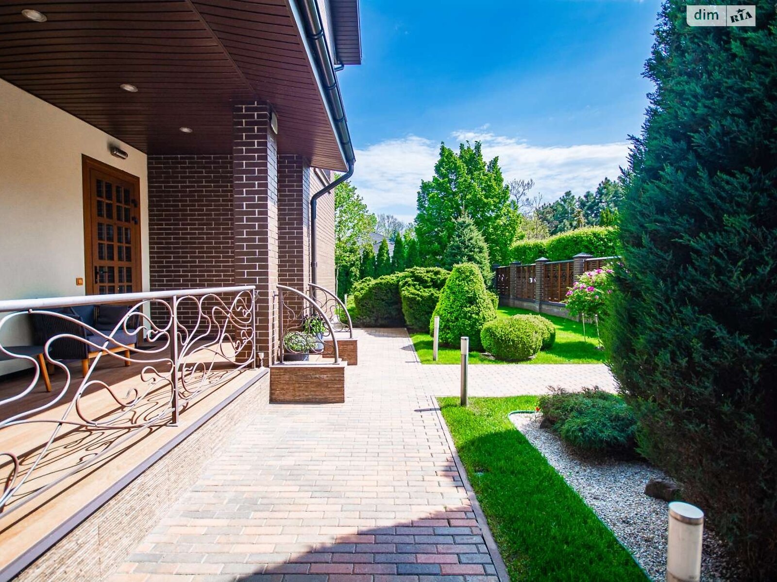 двоповерховий будинок бесідка, 257 кв. м, цегла. Продаж у Крюківщині фото 1