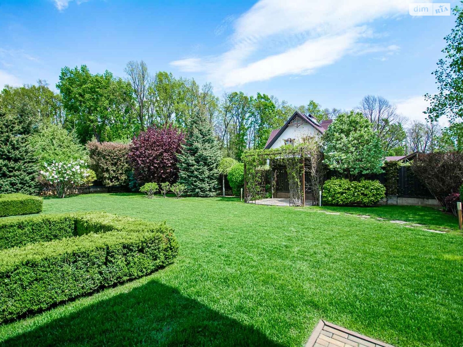 двоповерховий будинок бесідка, 257 кв. м, цегла. Продаж у Крюківщині фото 1