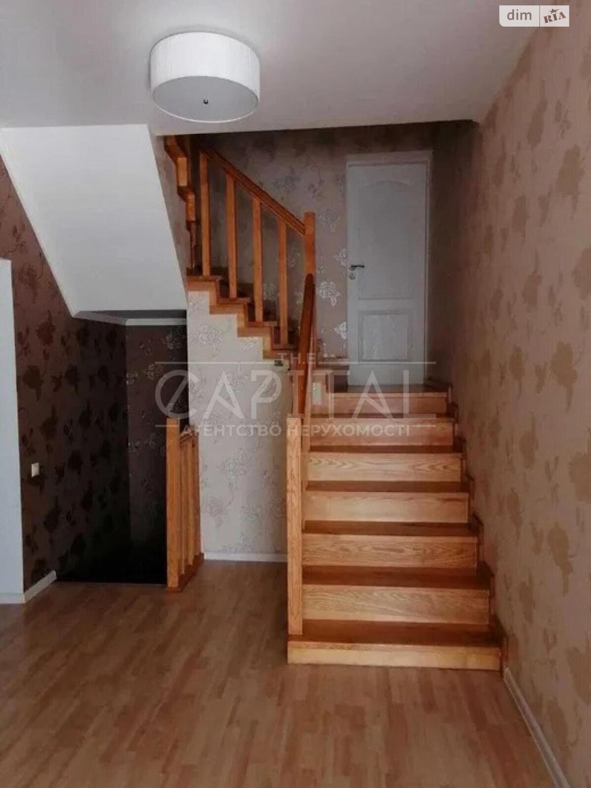 триповерховий будинок з верандою, 280 кв. м, цегла. Продаж у Крюківщині фото 1