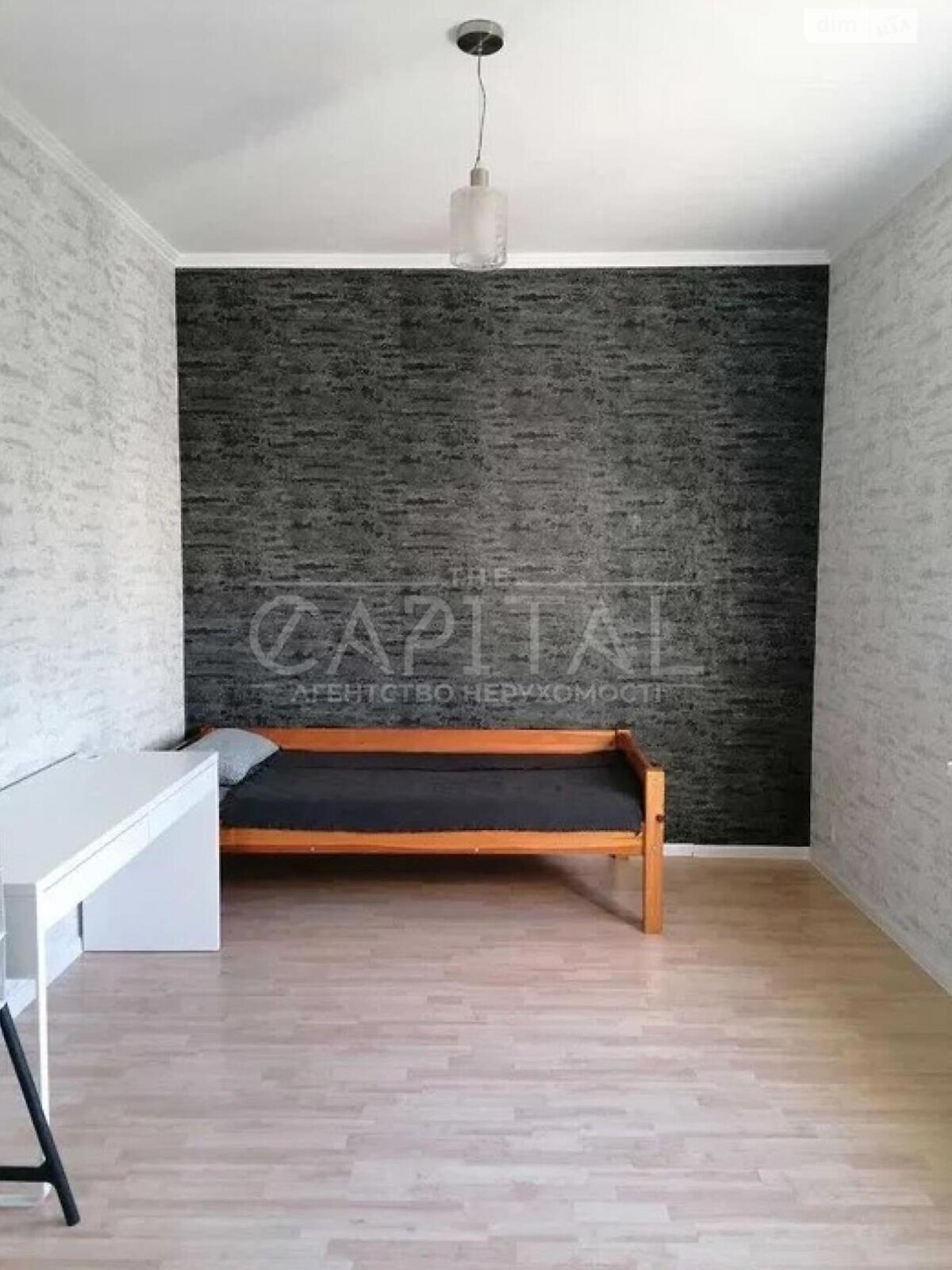 триповерховий будинок з верандою, 280 кв. м, цегла. Продаж у Крюківщині фото 1