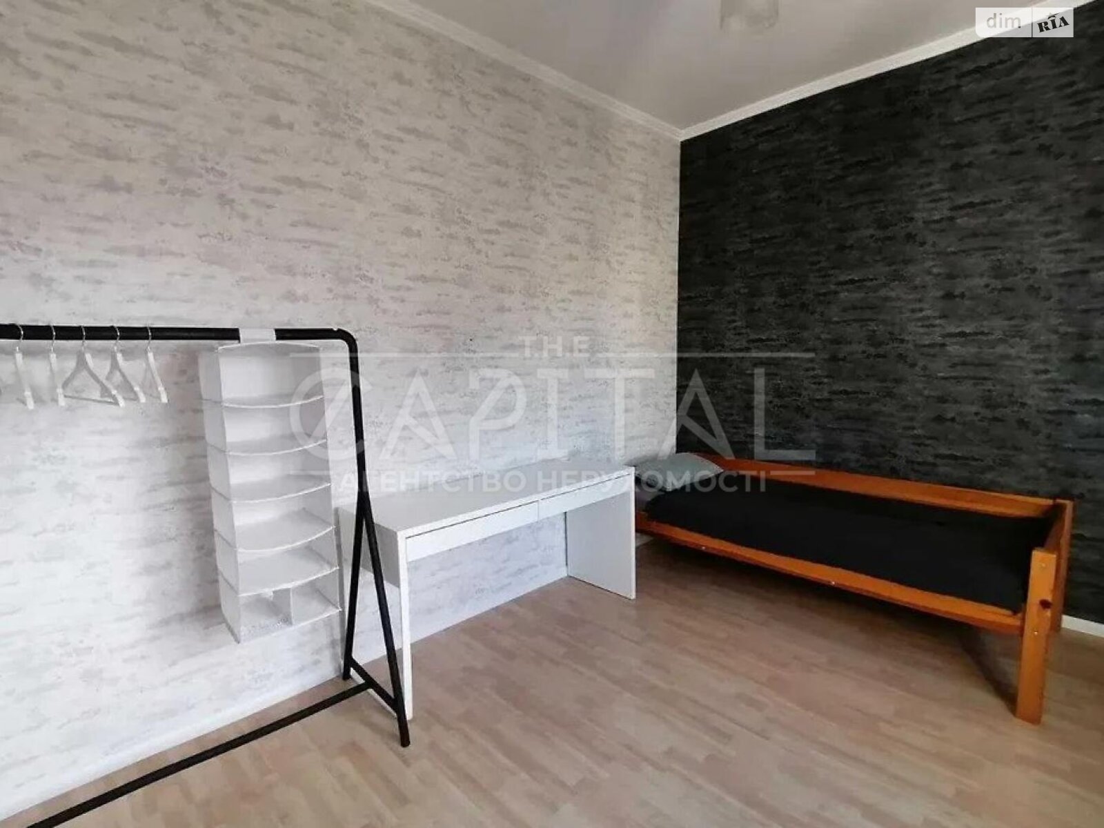 триповерховий будинок з верандою, 280 кв. м, цегла. Продаж у Крюківщині фото 1