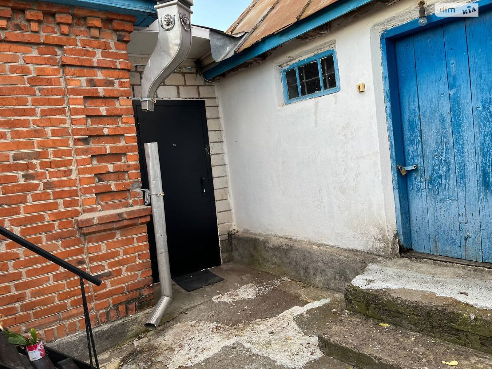 одноэтажный дом с гаражом, 109 кв. м, кирпич. Продажа в Куне фото 1