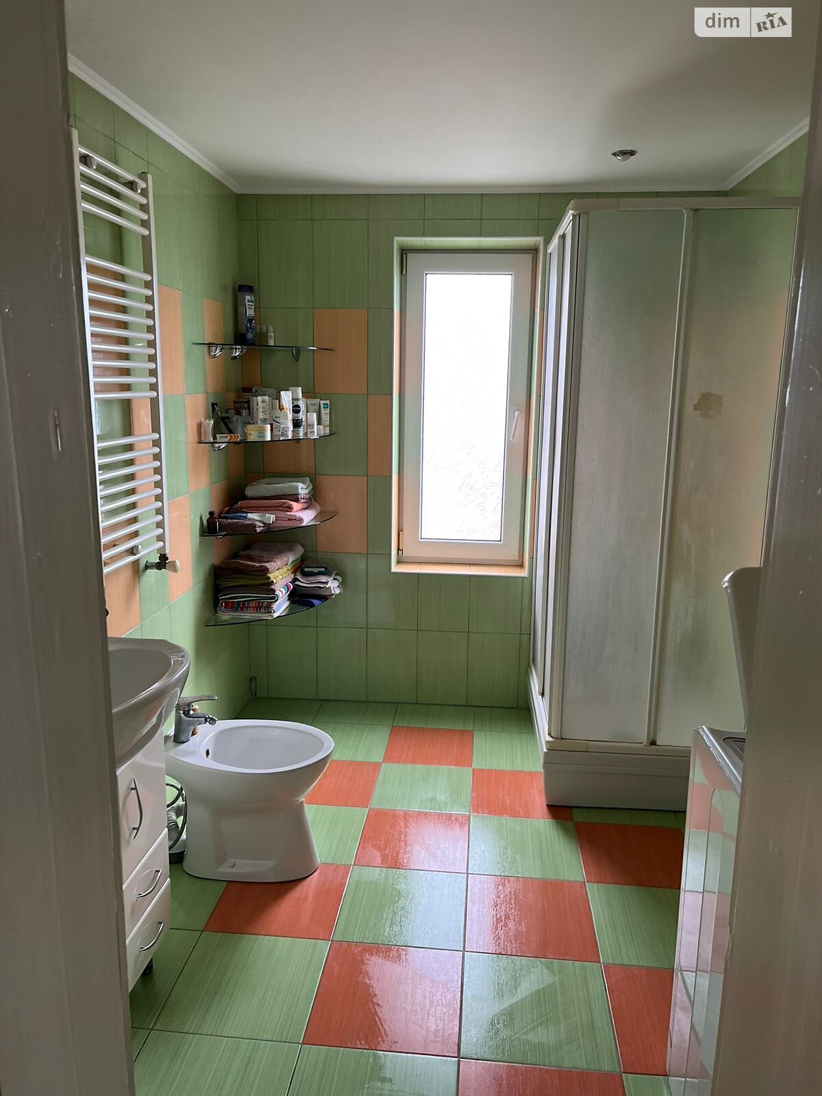 двухэтажный дом с гаражом, 137 кв. м, кирпич. Продажа в Кутах фото 1 двухэтажный дом с гаражом, 137 кв. м, кирпич. Продажа в Кутах фото 1