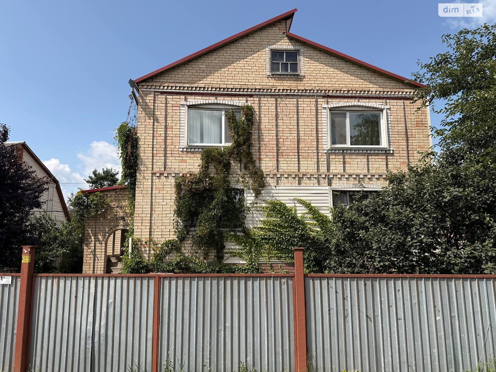 триповерховий будинок з опаленням, 360 кв. м, цегла. Продаж у Куйбишеві (нов. Покровському) фото 1