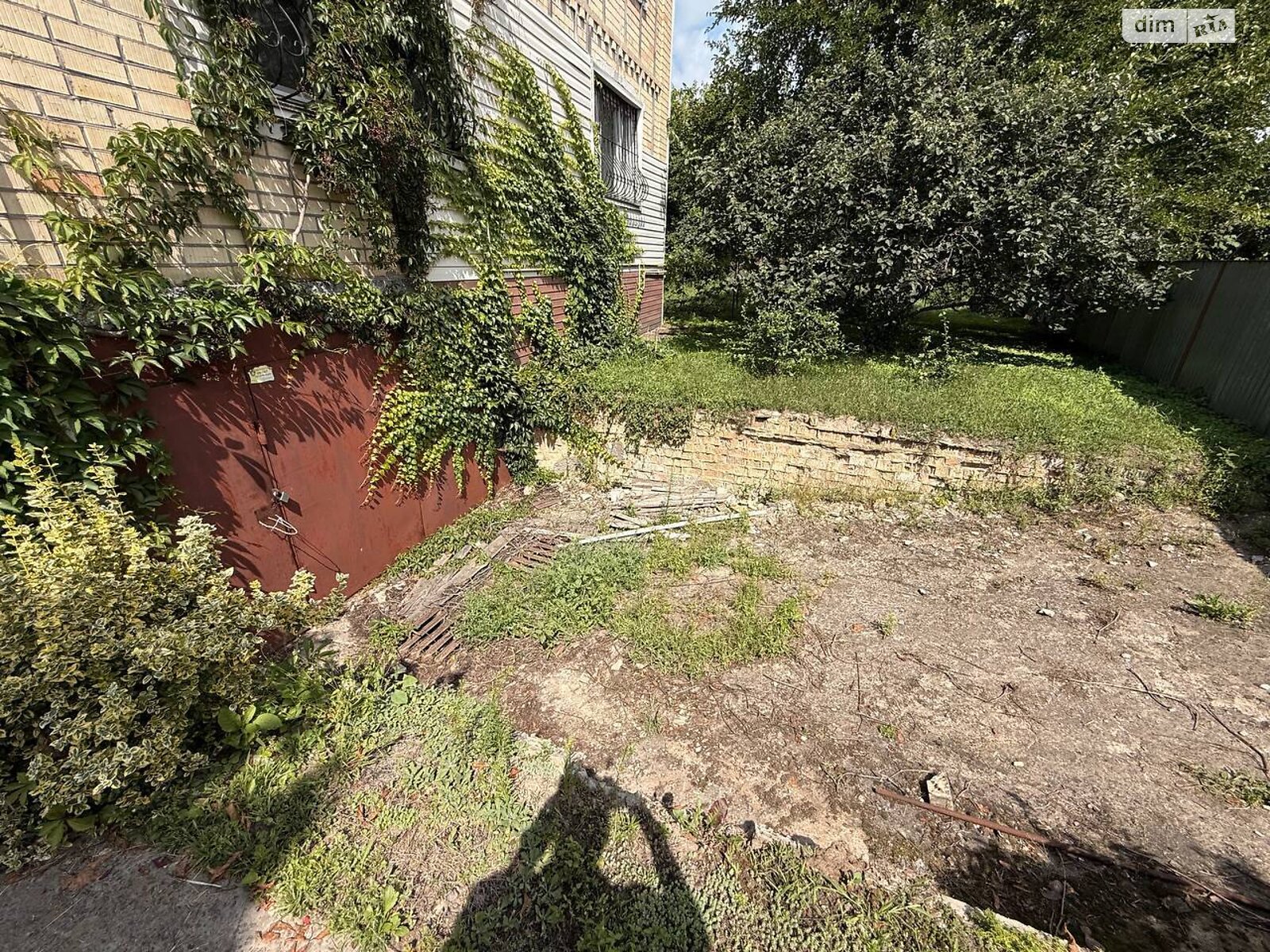 триповерховий будинок з опаленням, 360 кв. м, цегла. Продаж у Куйбишеві (нов. Покровському) фото 1