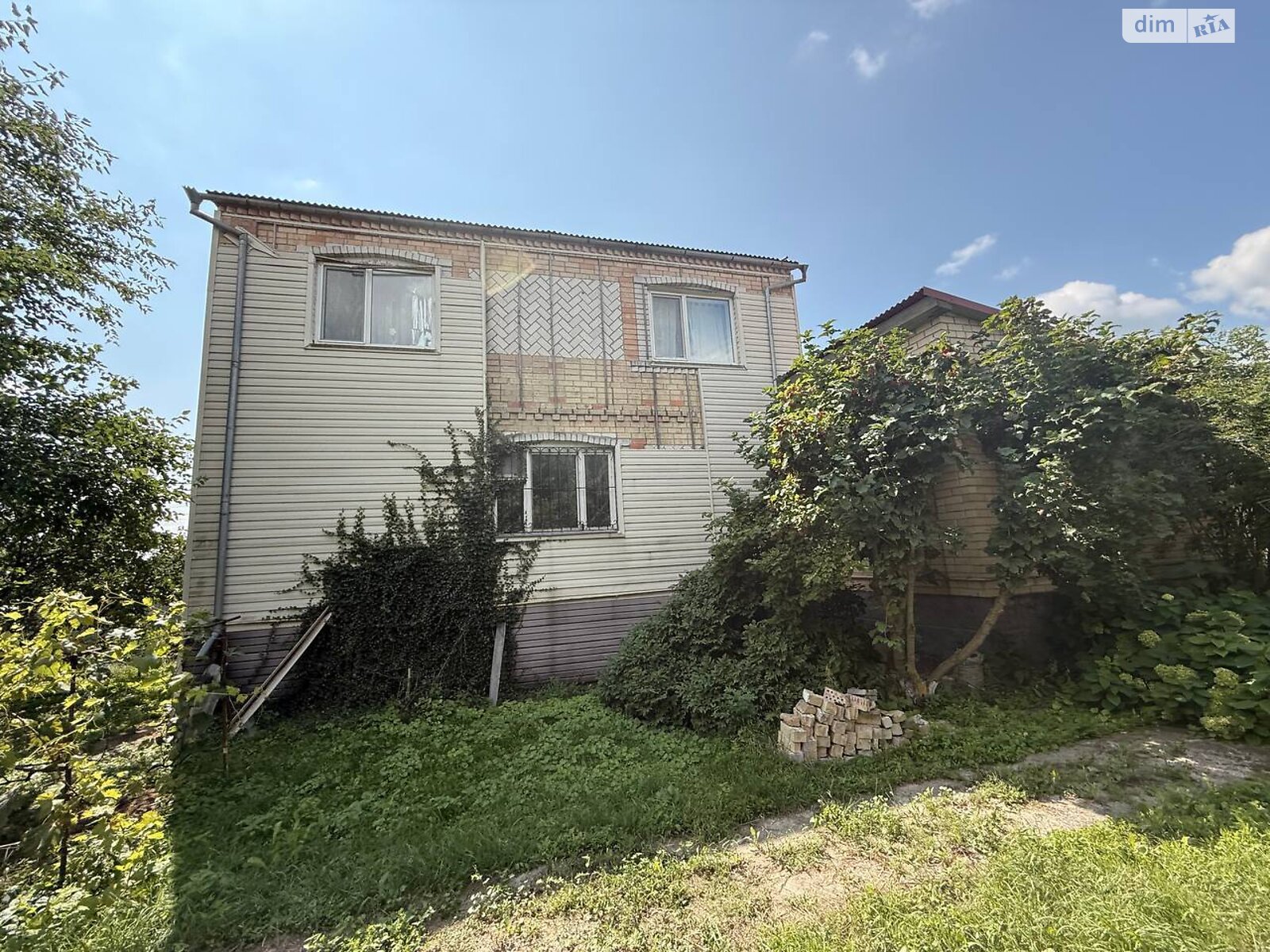 триповерховий будинок з опаленням, 360 кв. м, цегла. Продаж у Куйбишеві (нов. Покровському) фото 1