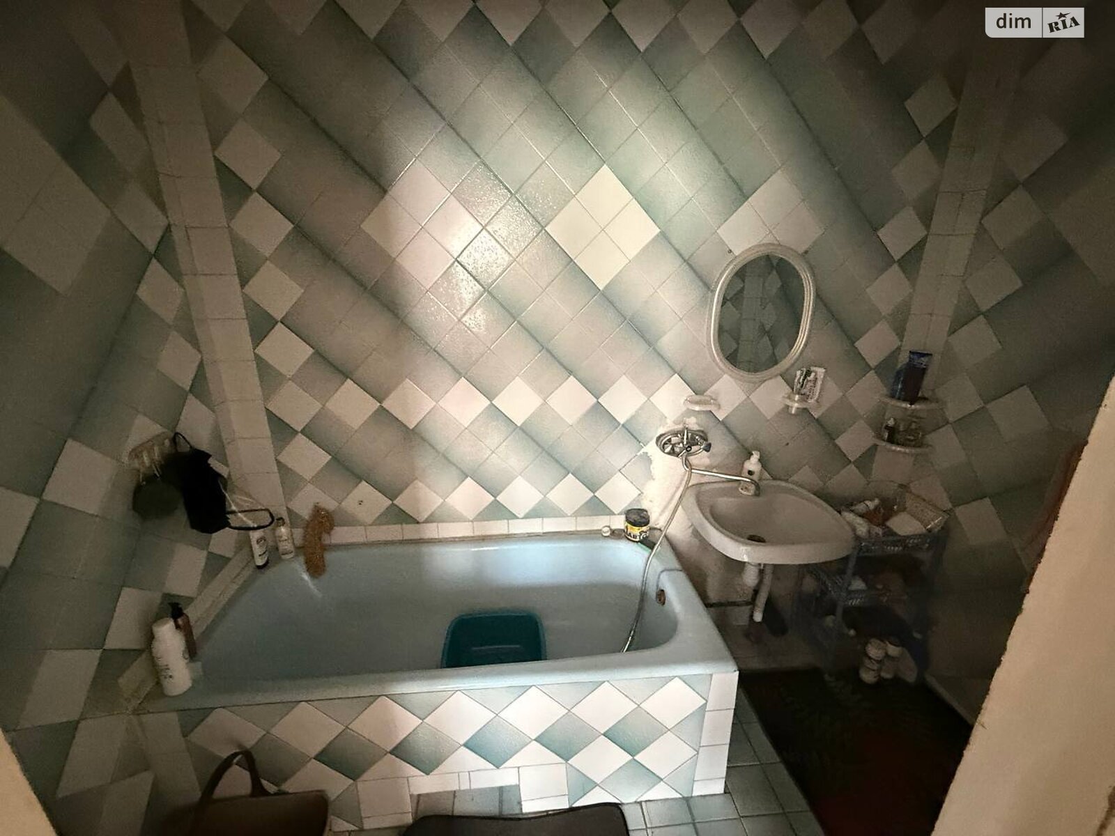 триповерховий будинок з опаленням, 360 кв. м, цегла. Продаж у Куйбишеві (нов. Покровському) фото 1