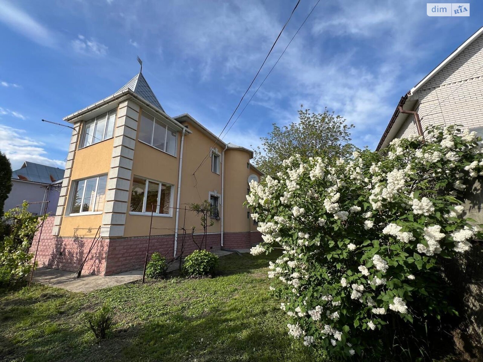 двухэтажный дом с верандой, 380 кв. м, кирпич. Продажа в Квитневом фото 1 двухэтажный дом с верандой, 380 кв. м, кирпич. Продажа в Квитневом фото 1