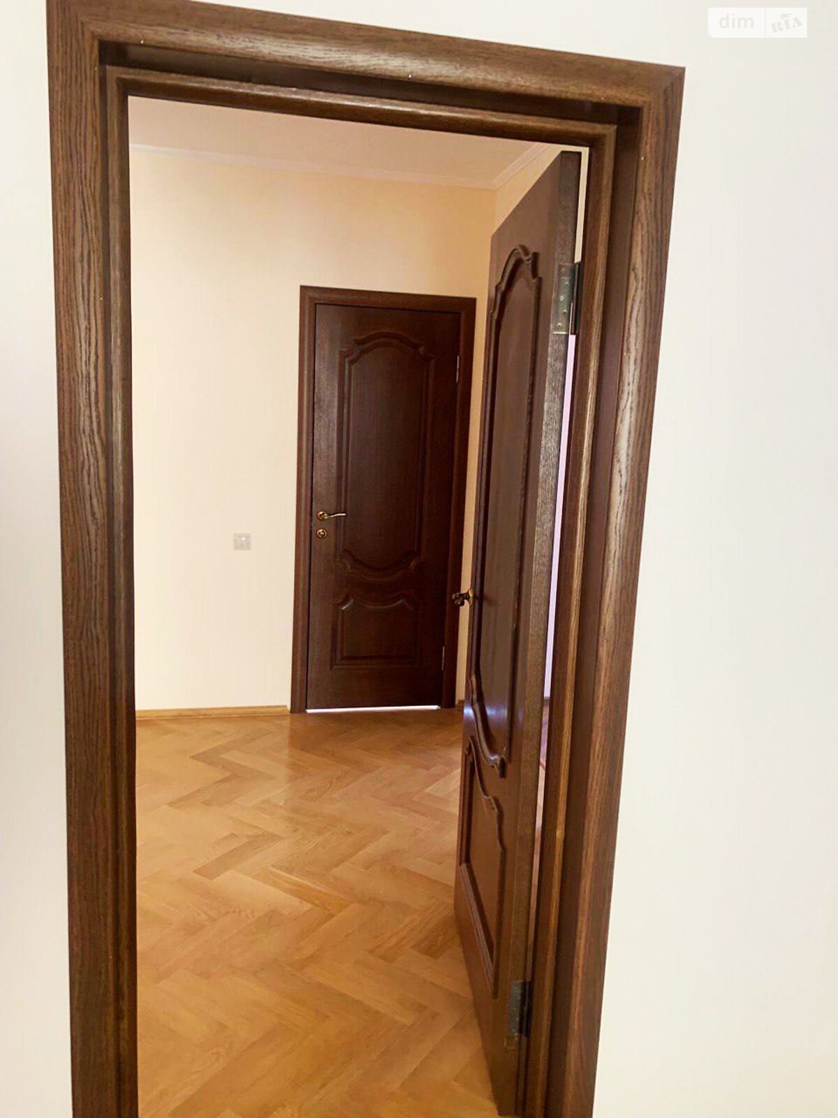 двоповерховий будинок з гаражем, 254 кв. м, цегла. Продаж в Лапаївці, район Наукова фото 1 двоповерховий будинок з гаражем, 254 кв. м, цегла. Продаж в Лапаївці, район Наукова фото 1