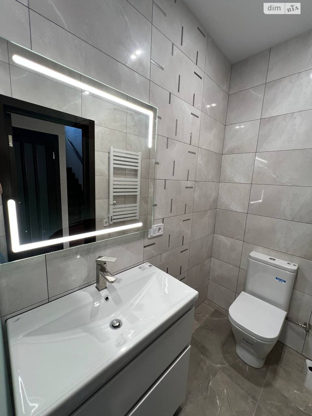 двоповерховий будинок з ремонтом, 178 кв. м, цегла. Продаж у Лапаївці фото 1 двоповерховий будинок з ремонтом, 178 кв. м, цегла. Продаж у Лапаївці фото 1