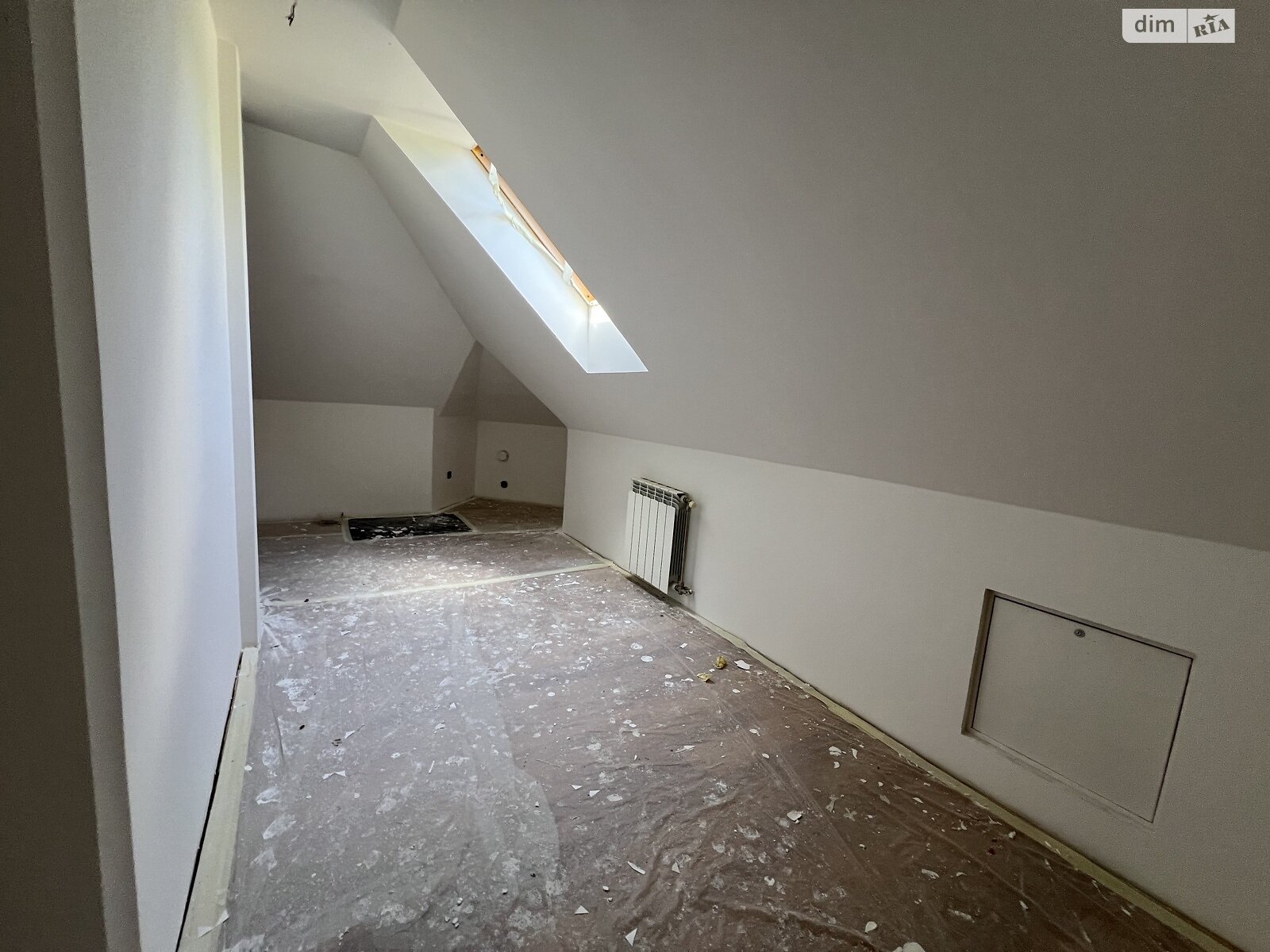 двухэтажный дом с отоплением, 263.7 кв. м, кирпич. Продажа в Лавках фото 1