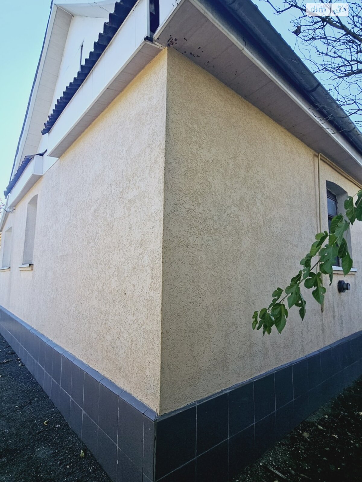 одноэтажный дом с верандой, 46 кв. м, кирпич. Продажа в Лавровке фото 1