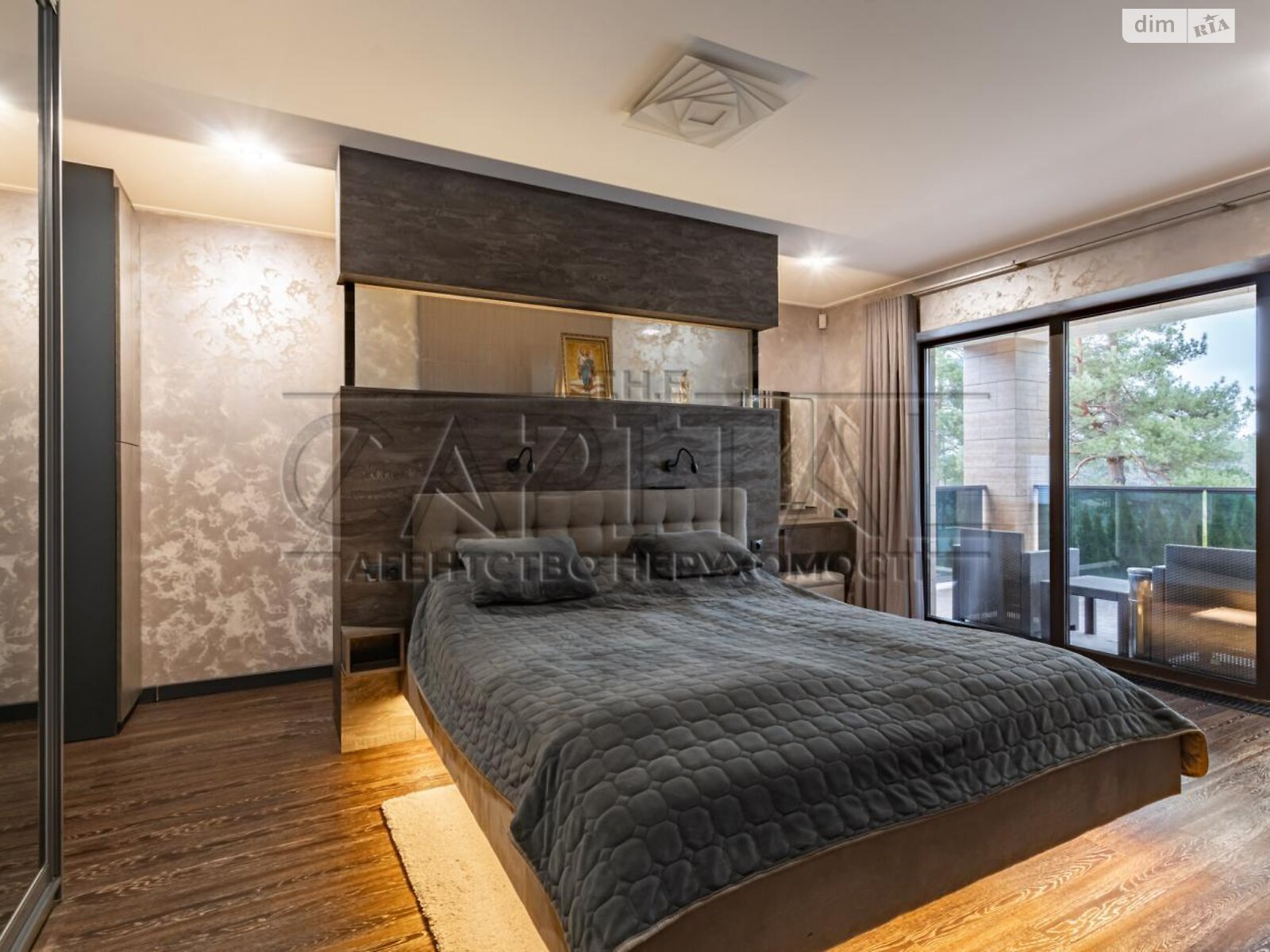 двухэтажный дом с отоплением, 235.3 кв. м, кирпич. Продажа в Лебедевке фото 1 двухэтажный дом с отоплением, 235.3 кв. м, кирпич. Продажа в Лебедевке фото 1