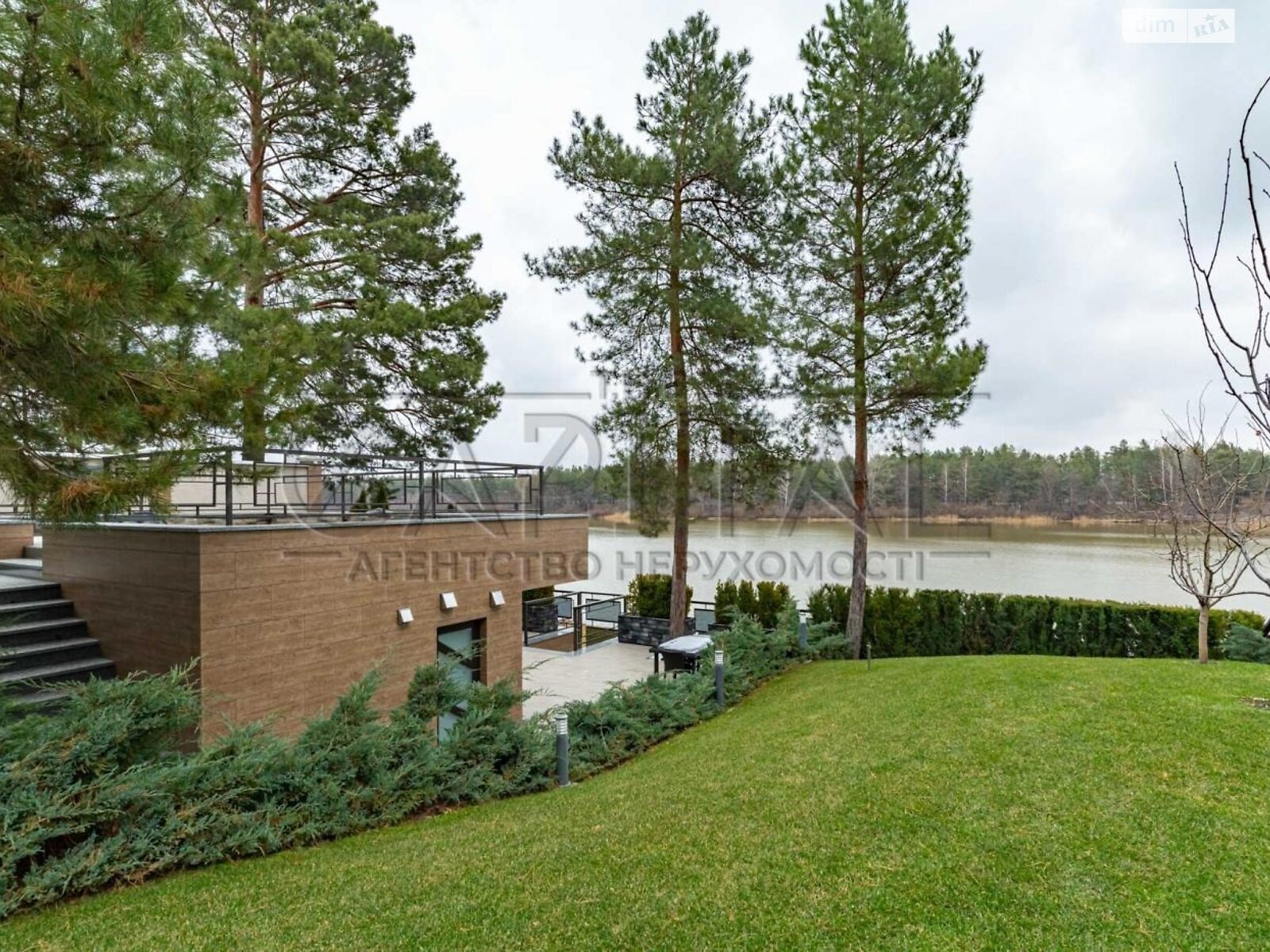 двухэтажный дом с отоплением, 235.3 кв. м, кирпич. Продажа в Лебедевке фото 1 двухэтажный дом с отоплением, 235.3 кв. м, кирпич. Продажа в Лебедевке фото 1