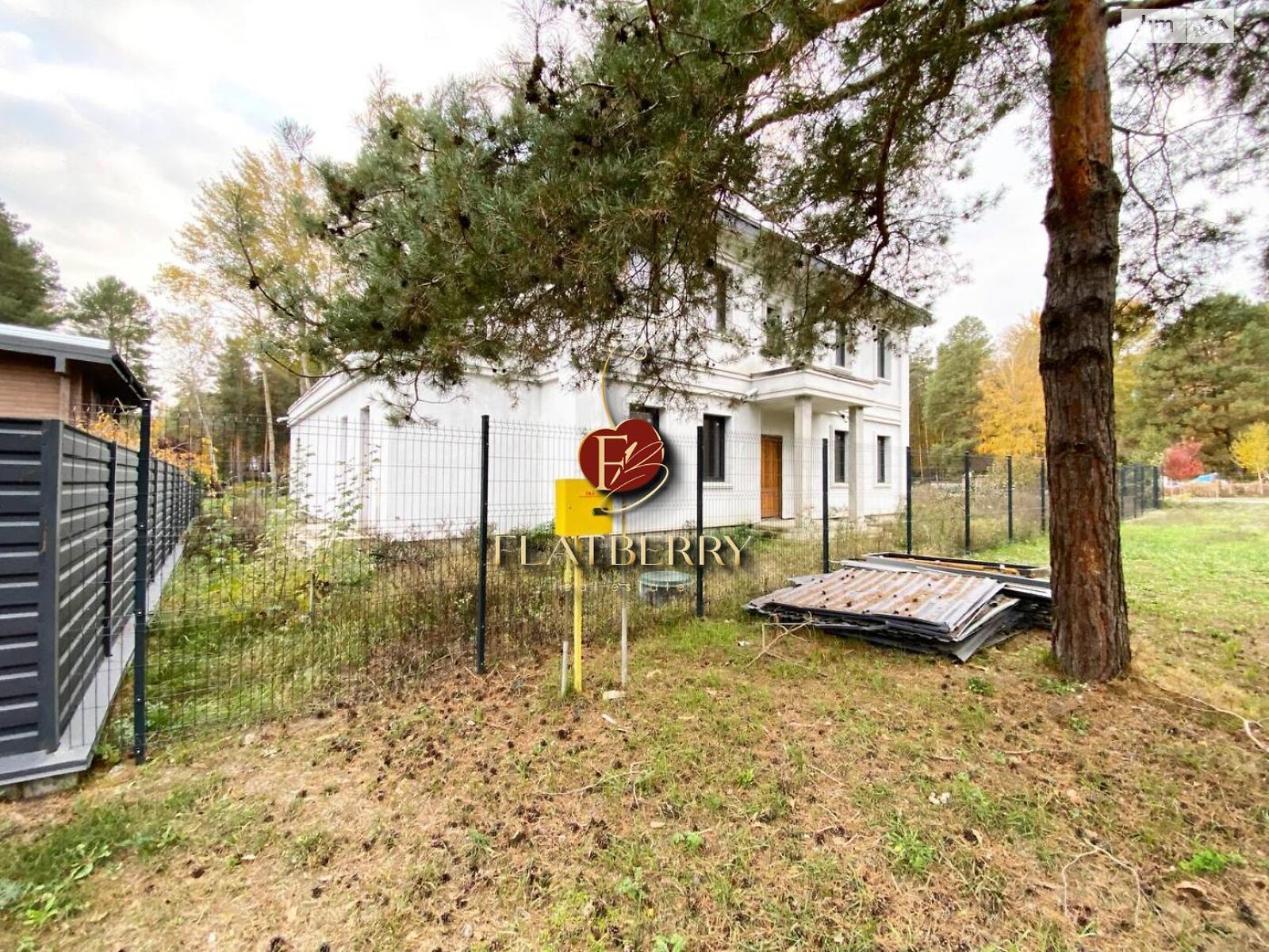 двухэтажный дом, 310 кв. м, кирпич. Продажа в Лебедевке фото 1 двухэтажный дом, 310 кв. м, кирпич. Продажа в Лебедевке фото 1