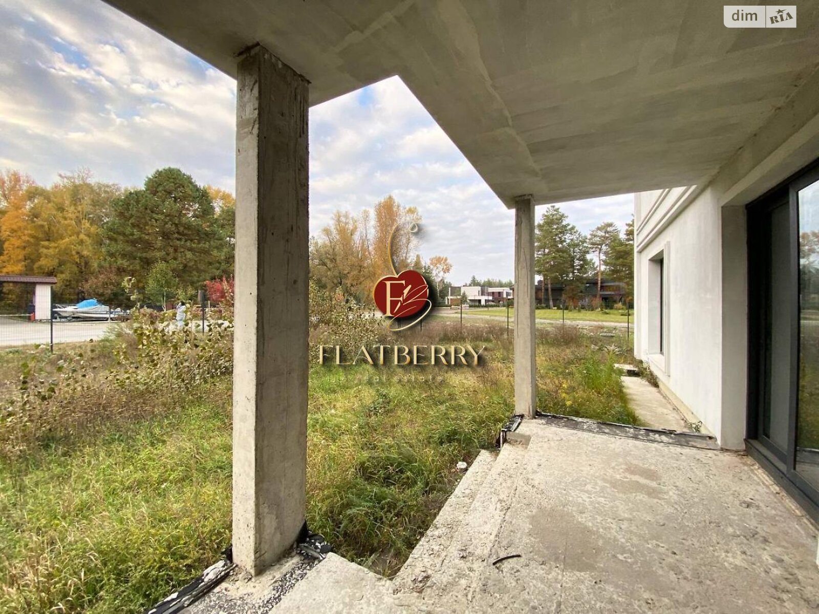 двухэтажный дом, 310 кв. м, кирпич. Продажа в Лебедевке фото 1 двухэтажный дом, 310 кв. м, кирпич. Продажа в Лебедевке фото 1