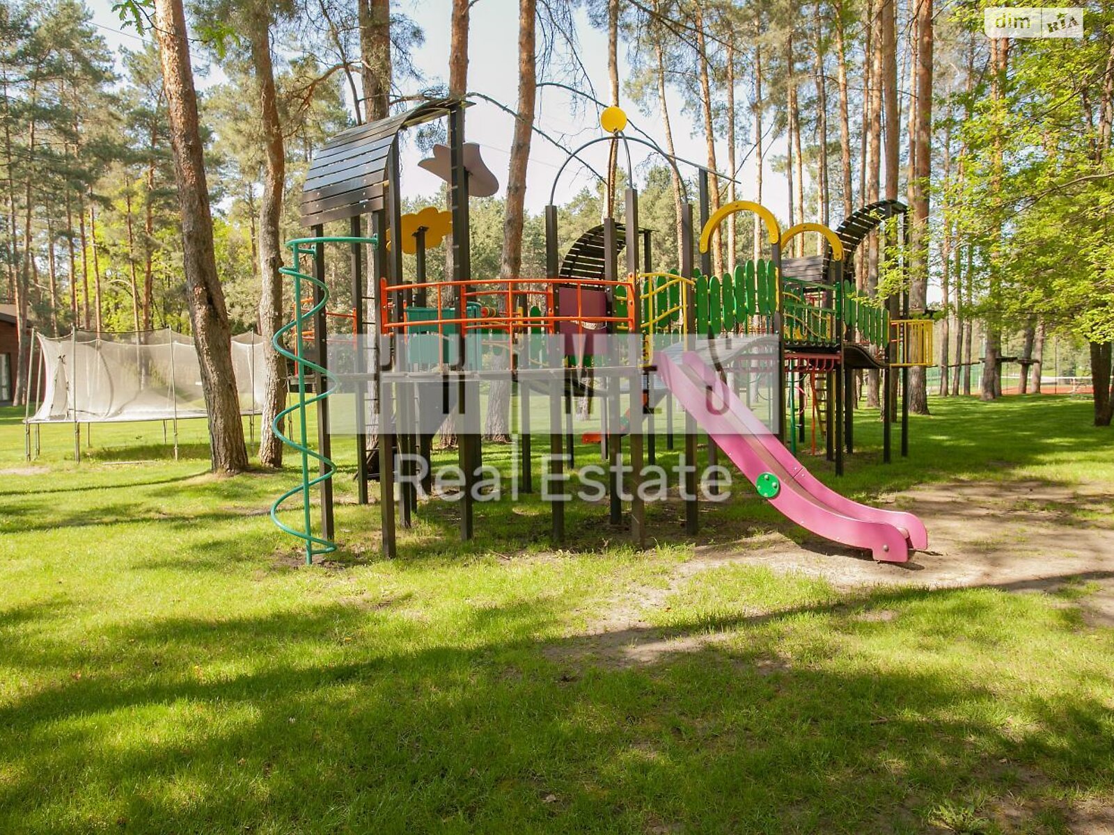 двухэтажный дом с балконом, 300 кв. м, кирпич. Продажа в Лебедевке фото 1 двухэтажный дом с балконом, 300 кв. м, кирпич. Продажа в Лебедевке фото 1