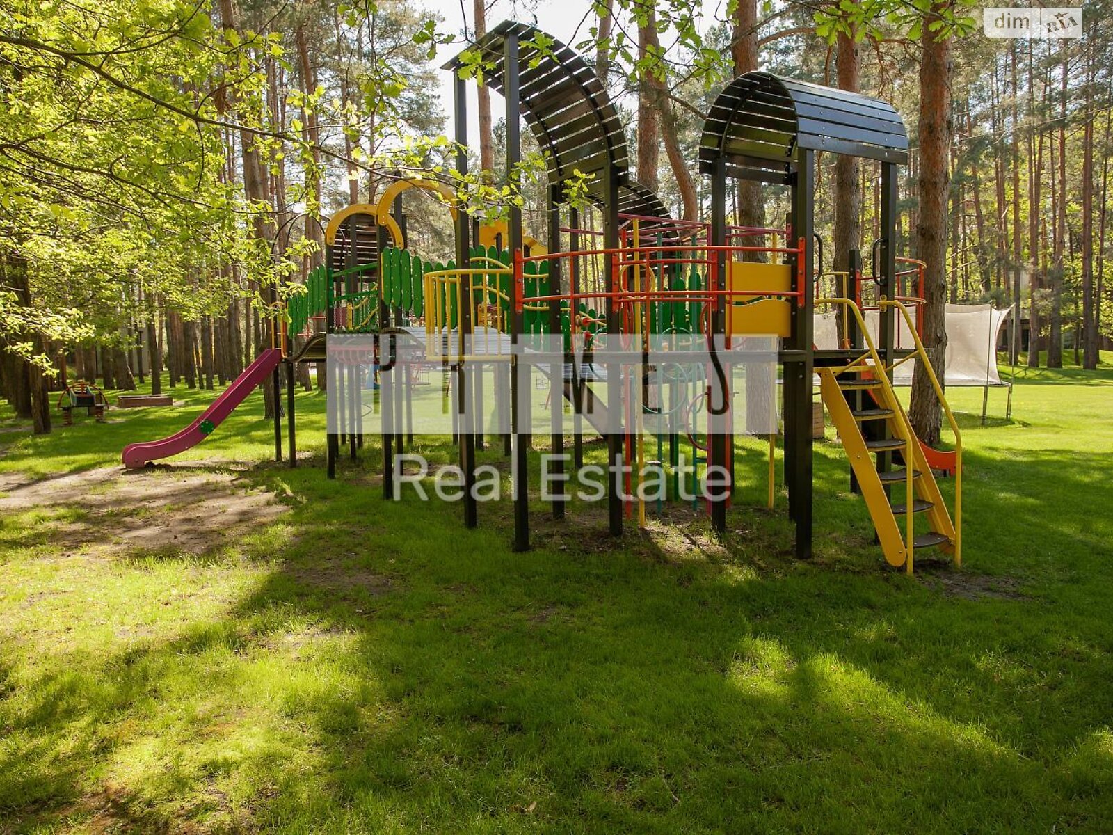 двухэтажный дом с балконом, 300 кв. м, кирпич. Продажа в Лебедевке фото 1 двухэтажный дом с балконом, 300 кв. м, кирпич. Продажа в Лебедевке фото 1