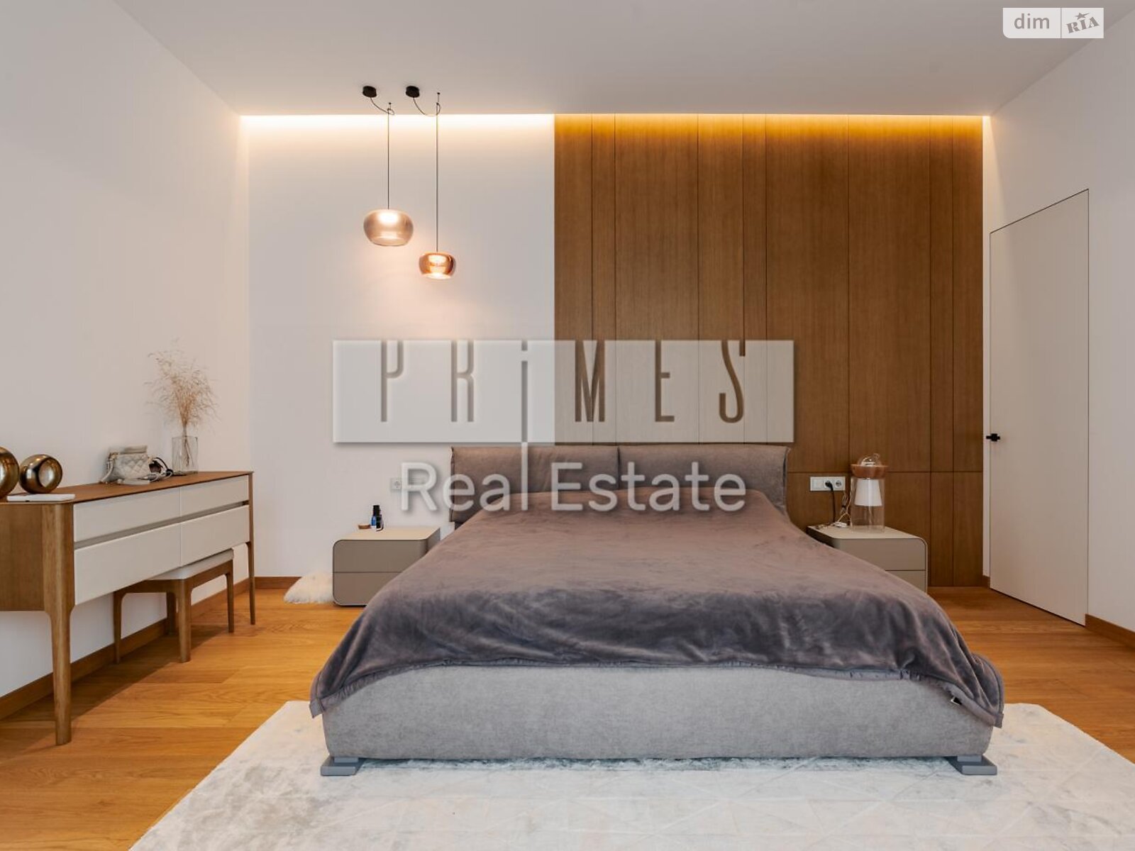 двухэтажный дом с верандой, 450 кв. м, кирпич. Продажа в Лебедевке фото 1 двухэтажный дом с верандой, 450 кв. м, кирпич. Продажа в Лебедевке фото 1