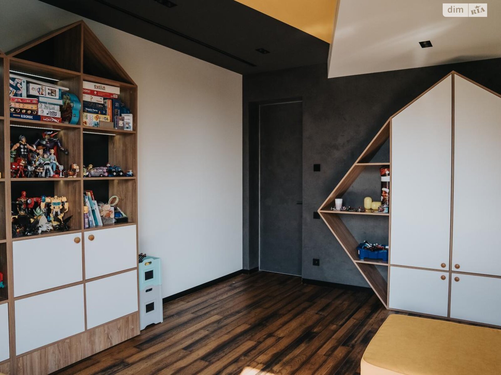двухэтажный дом беседка, 219 кв. м, кирпич. Продажа в Лебедевке фото 1 двухэтажный дом беседка, 219 кв. м, кирпич. Продажа в Лебедевке фото 1
