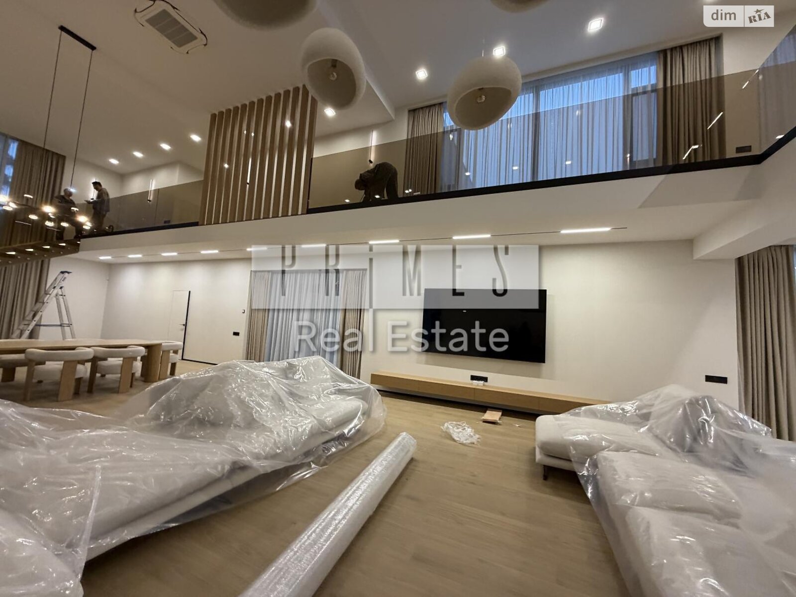 двоповерховий будинок з гаражем, 1200 кв. м, цегла. Продаж у Лебедівці фото 1 двоповерховий будинок з гаражем, 1200 кв. м, цегла. Продаж у Лебедівці фото 1