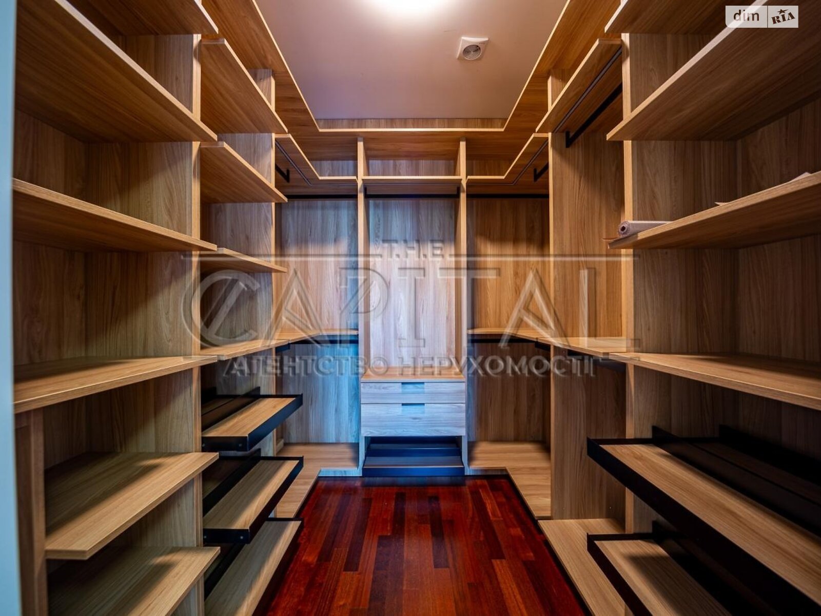 двухэтажный дом, 300 кв. м, кирпич. Продажа в Лебедевке фото 1 двухэтажный дом, 300 кв. м, кирпич. Продажа в Лебедевке фото 1