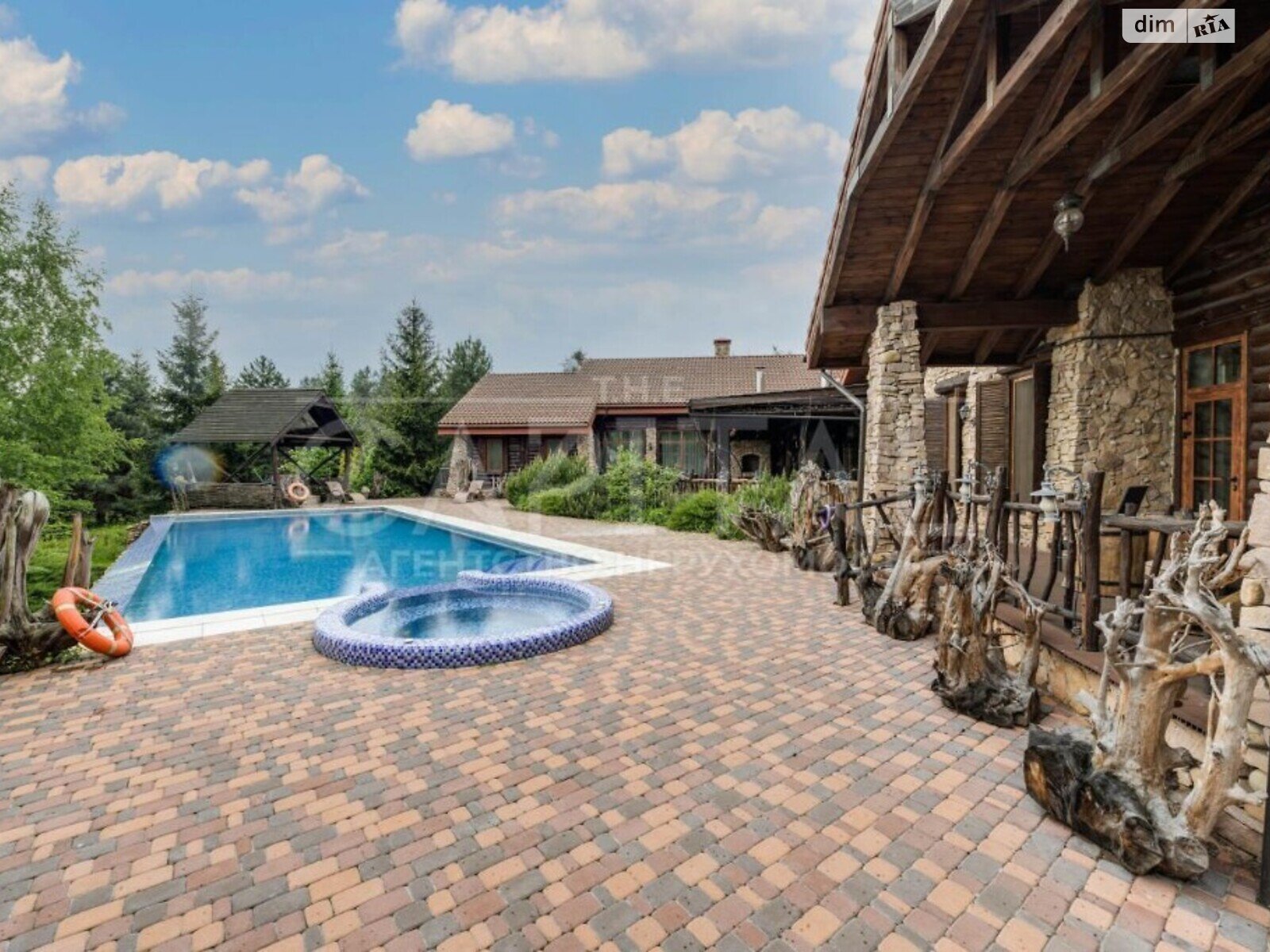 двоповерховий будинок бесідка, 555 кв. м, цегла. Продаж у Лебедівці фото 1 двоповерховий будинок бесідка, 555 кв. м, цегла. Продаж у Лебедівці фото 1