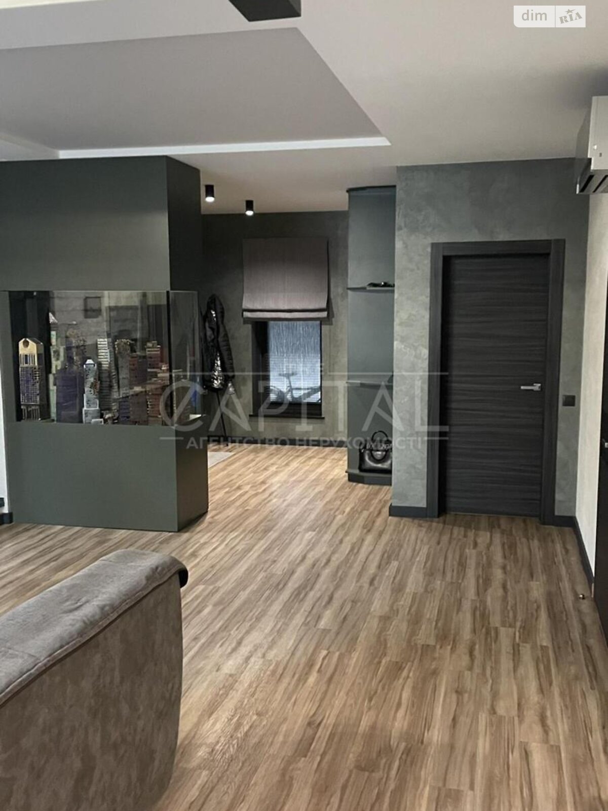 трехэтажный дом с отоплением, 235 кв. м, кирпич. Продажа в Лебедевке фото 1 трехэтажный дом с отоплением, 235 кв. м, кирпич. Продажа в Лебедевке фото 1