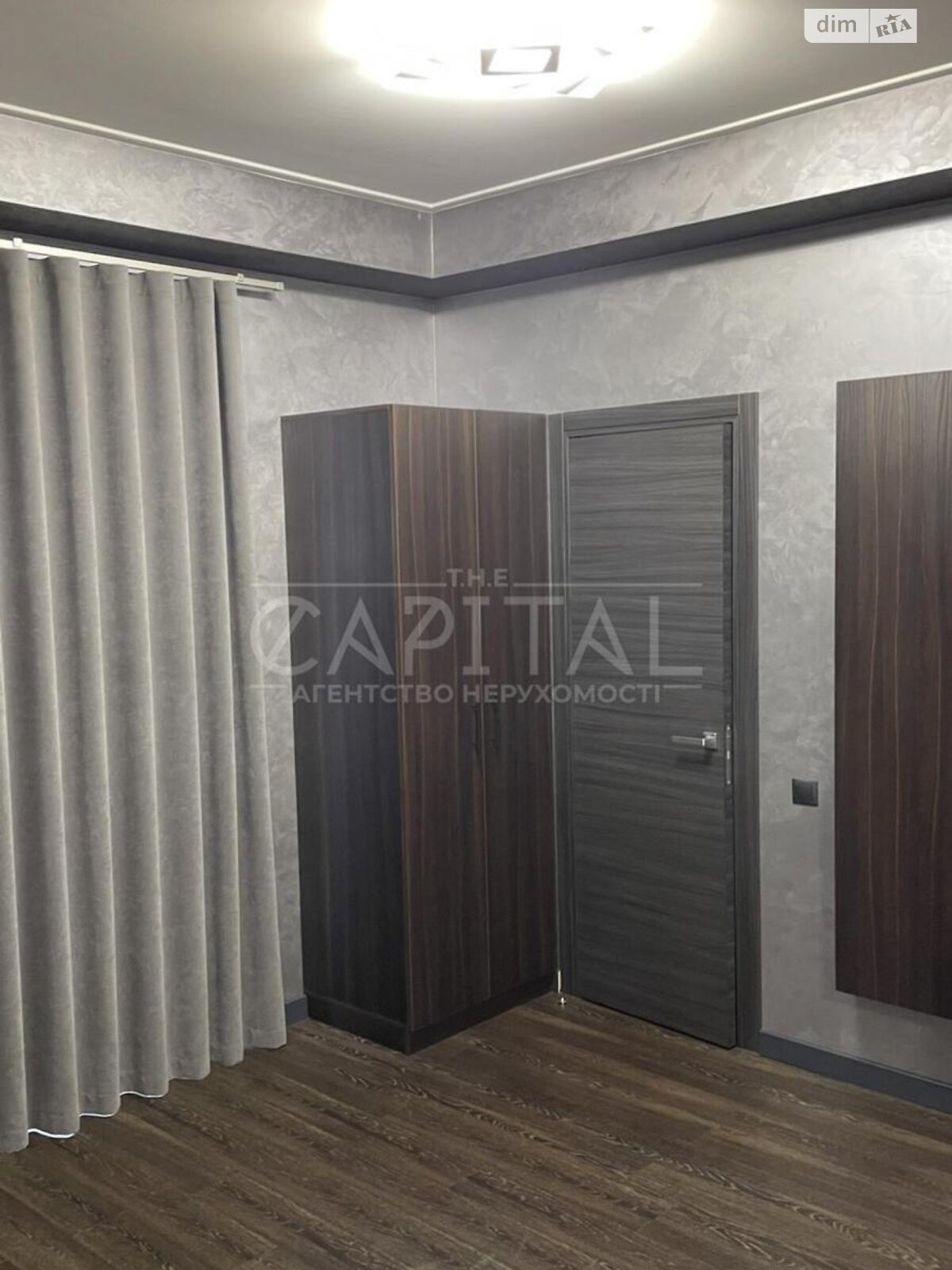 трехэтажный дом с отоплением, 235 кв. м, кирпич. Продажа в Лебедевке фото 1 трехэтажный дом с отоплением, 235 кв. м, кирпич. Продажа в Лебедевке фото 1