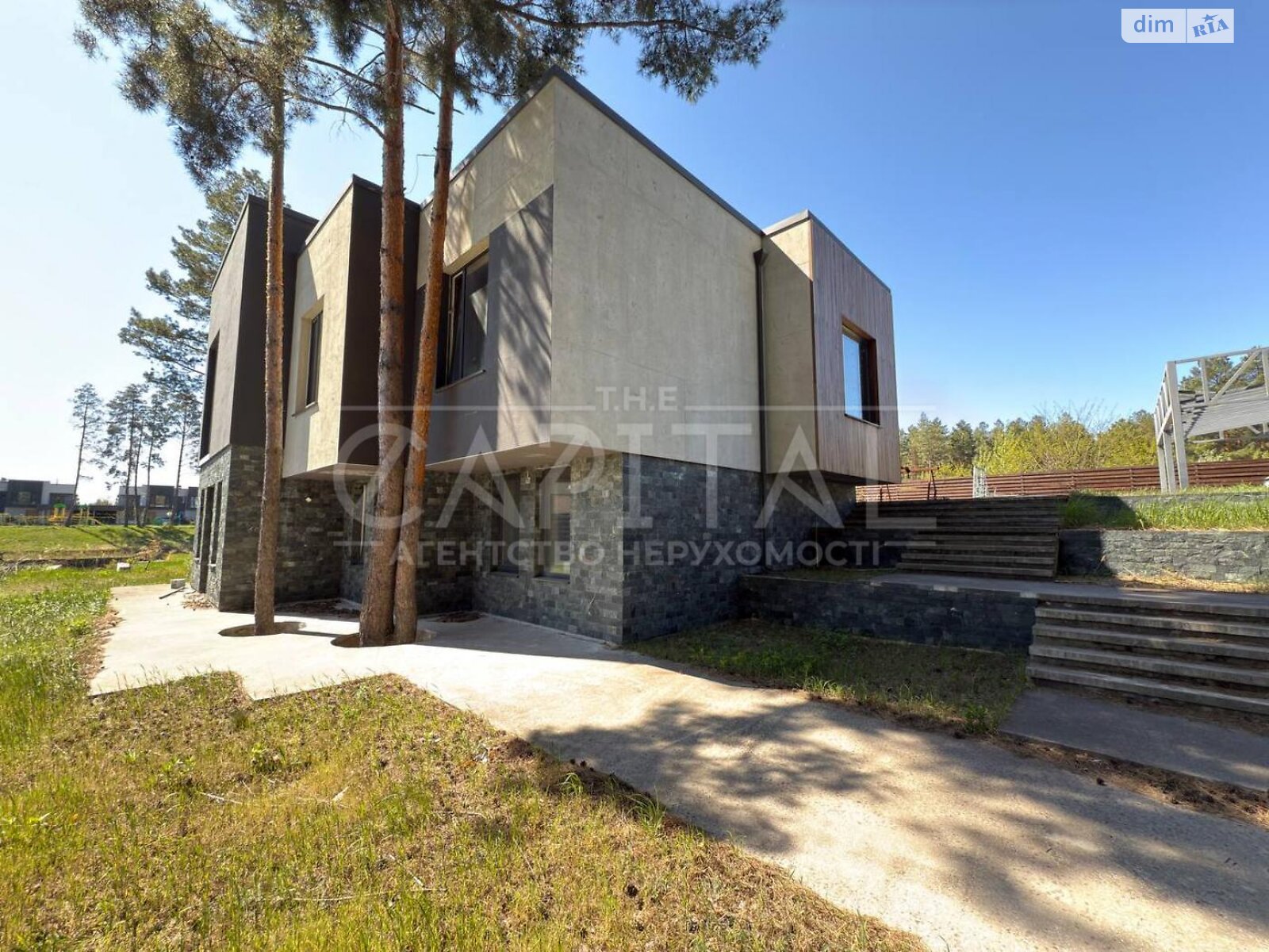 двоповерховий будинок, 360 кв. м, цегла. Продаж в Лебедівці фото 1 двоповерховий будинок, 360 кв. м, цегла. Продаж в Лебедівці фото 1