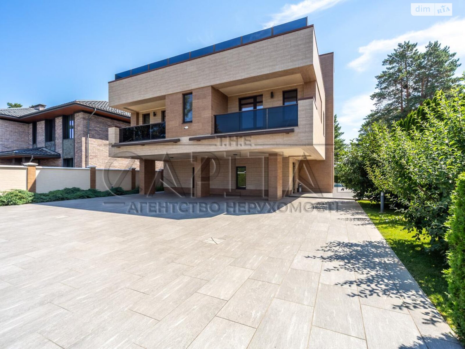 триповерховий будинок з опаленням, 235 кв. м, цегла. Продаж у Лебедівці фото 1 триповерховий будинок з опаленням, 235 кв. м, цегла. Продаж у Лебедівці фото 1