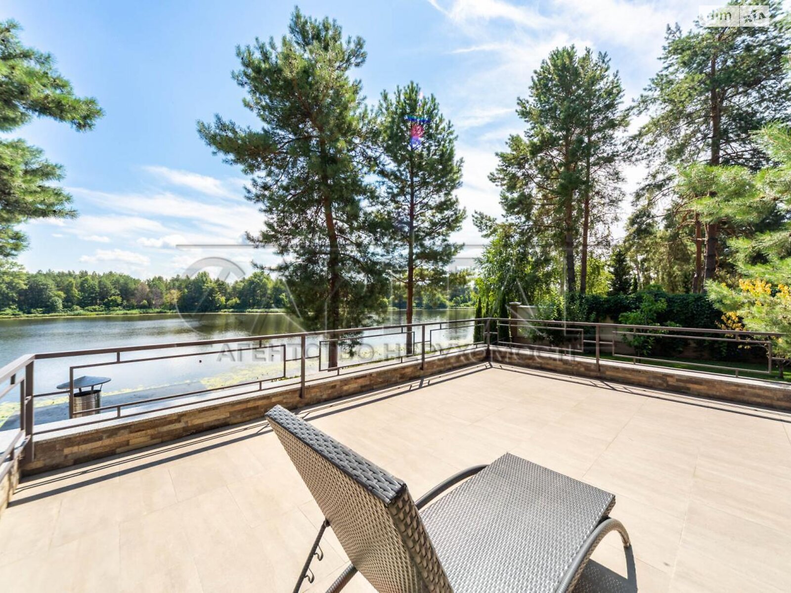 триповерховий будинок з опаленням, 235 кв. м, цегла. Продаж у Лебедівці фото 1 триповерховий будинок з опаленням, 235 кв. м, цегла. Продаж у Лебедівці фото 1