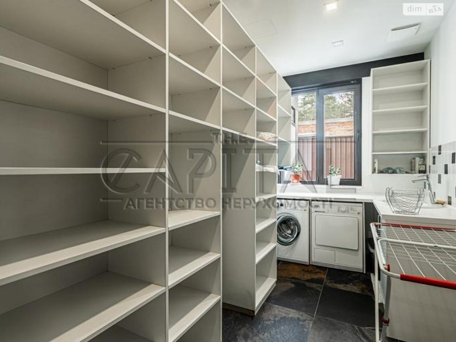 двухэтажный дом беседка, 317 кв. м, кирпич. Продажа в Лебедевке фото 1