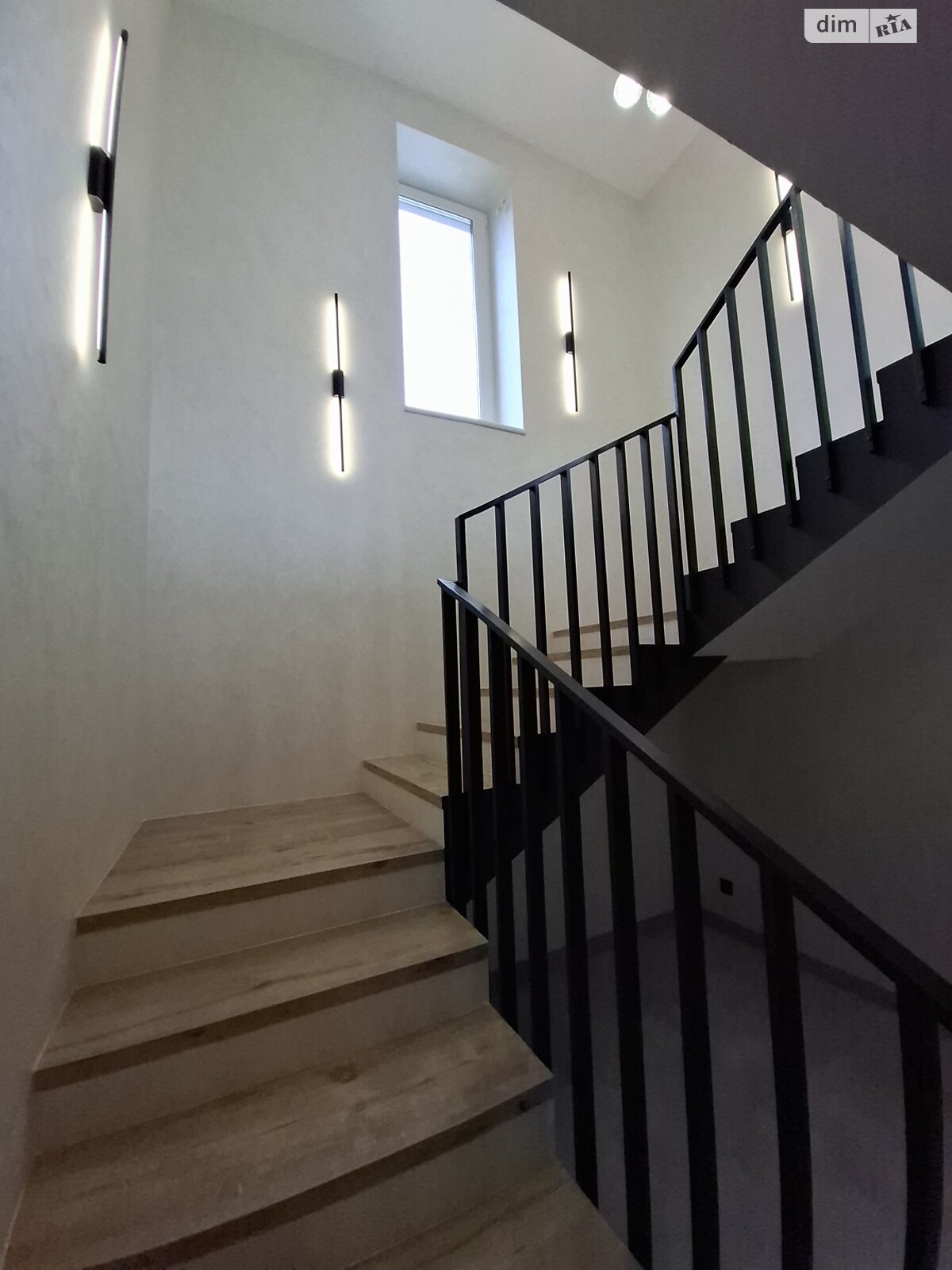 двухэтажный дом, 160 кв. м, ракушечник (ракушняк). Продажа в Лесках фото 1 двухэтажный дом, 160 кв. м, ракушечник (ракушняк). Продажа в Лесках фото 1