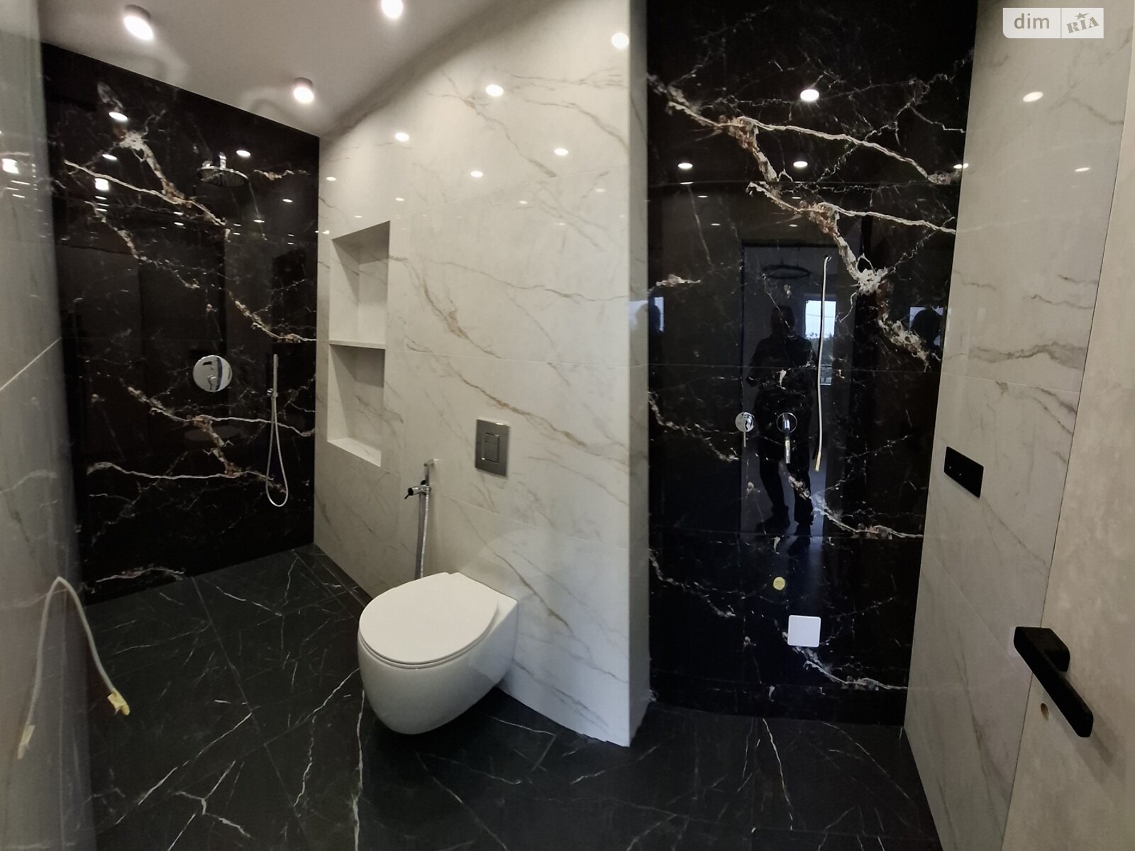двухэтажный дом, 160 кв. м, ракушечник (ракушняк). Продажа в Лесках фото 1 двухэтажный дом, 160 кв. м, ракушечник (ракушняк). Продажа в Лесках фото 1