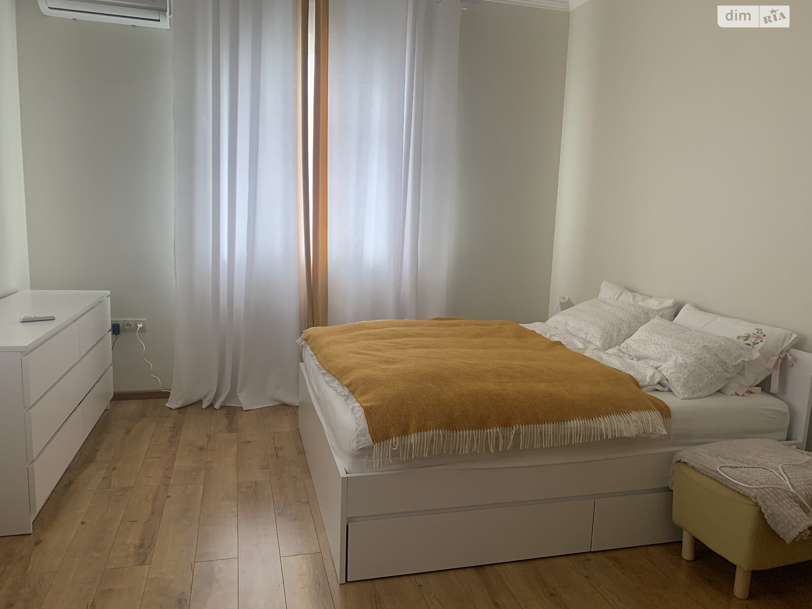 двоповерховий будинок з балконом, 290 кв. м, ракушечник (ракушняк). Продаж у Лісках фото 1 двоповерховий будинок з балконом, 290 кв. м, ракушечник (ракушняк). Продаж у Лісках фото 1