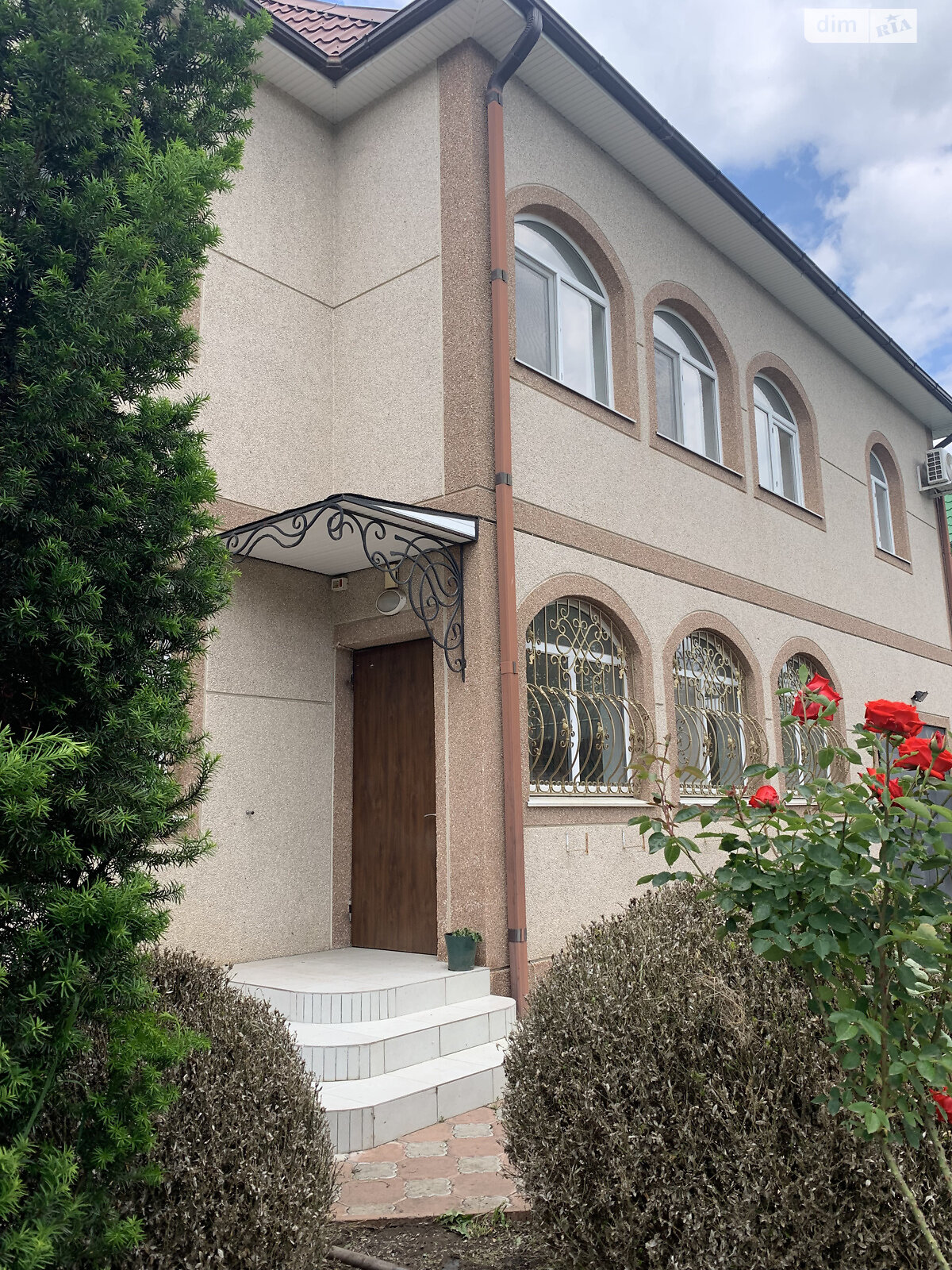двоповерховий будинок з балконом, 290 кв. м, ракушечник (ракушняк). Продаж у Лісках фото 1 двоповерховий будинок з балконом, 290 кв. м, ракушечник (ракушняк). Продаж у Лісках фото 1