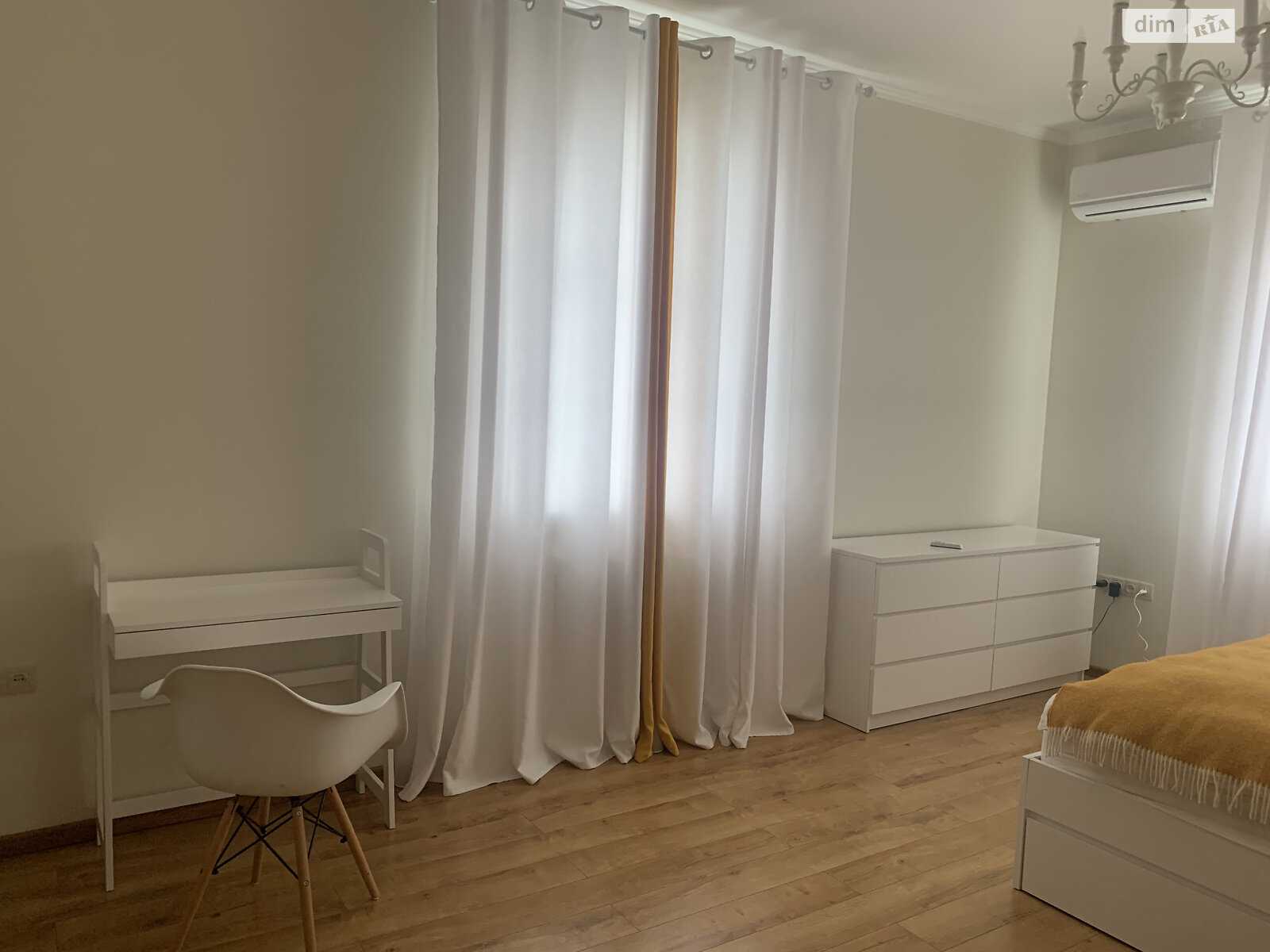 двоповерховий будинок з балконом, 290 кв. м, ракушечник (ракушняк). Продаж у Лісках фото 1 двоповерховий будинок з балконом, 290 кв. м, ракушечник (ракушняк). Продаж у Лісках фото 1
