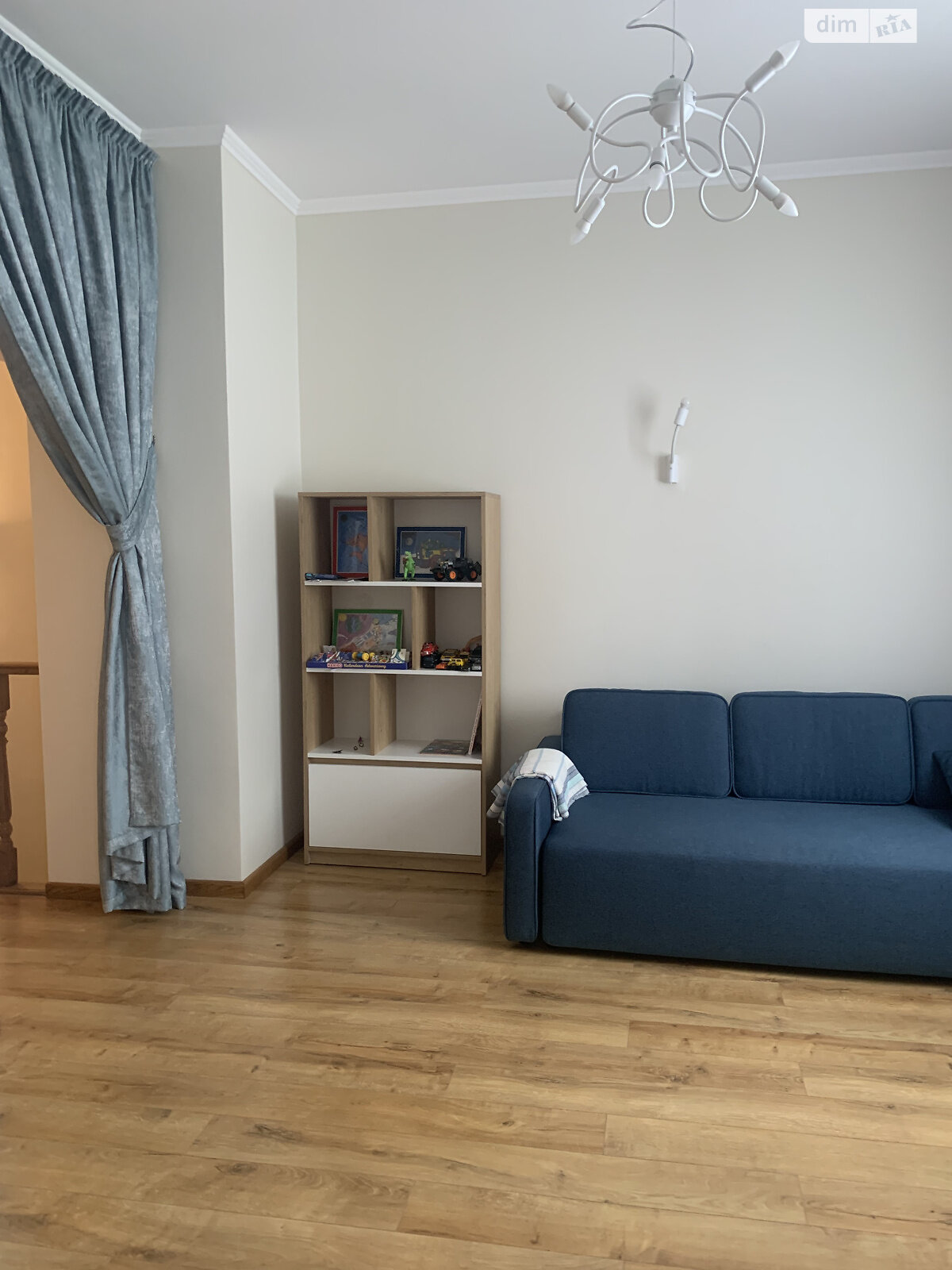 двоповерховий будинок з балконом, 290 кв. м, ракушечник (ракушняк). Продаж у Лісках фото 1 двоповерховий будинок з балконом, 290 кв. м, ракушечник (ракушняк). Продаж у Лісках фото 1