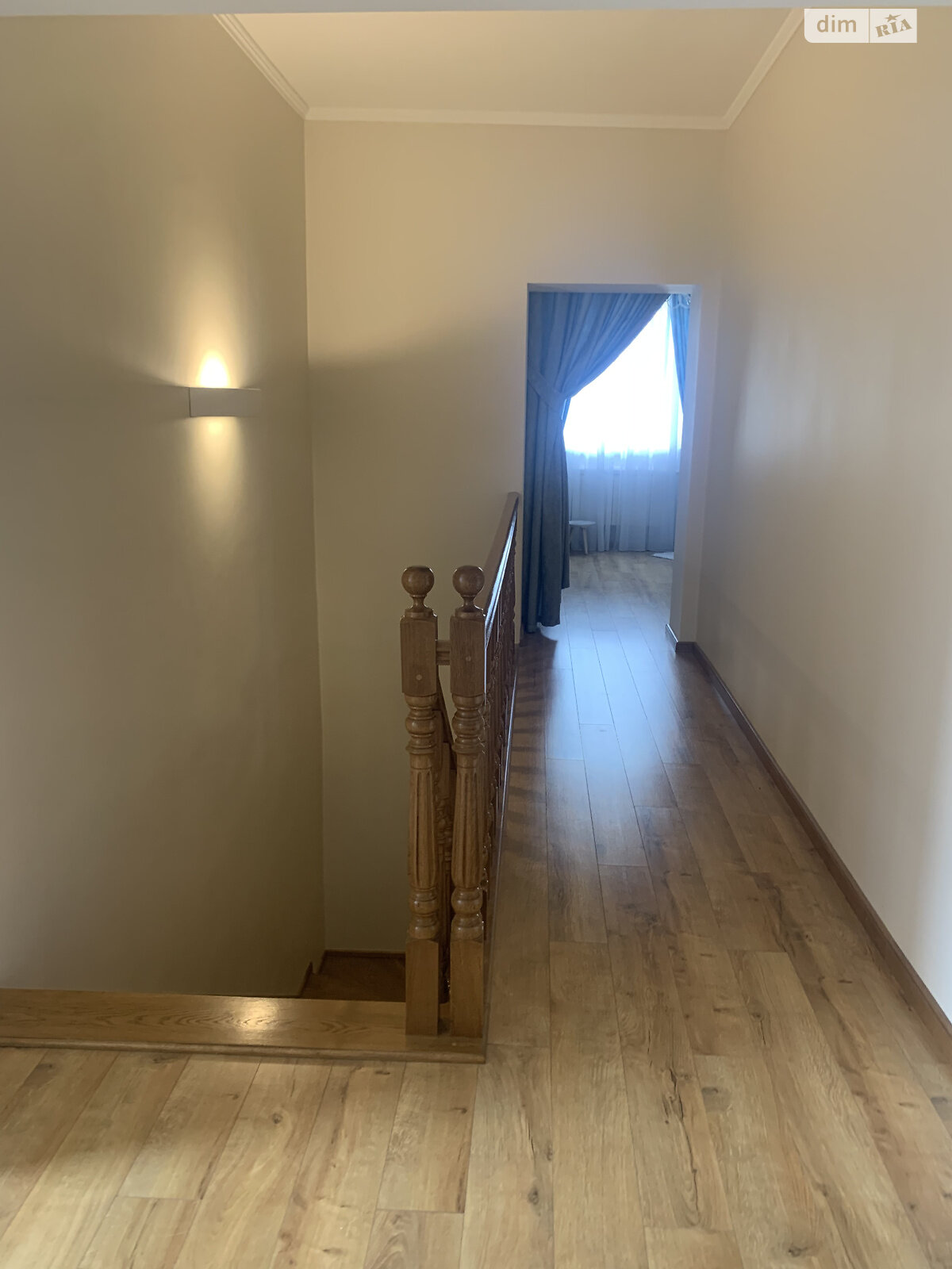 двоповерховий будинок з балконом, 290 кв. м, ракушечник (ракушняк). Продаж у Лісках фото 1 двоповерховий будинок з балконом, 290 кв. м, ракушечник (ракушняк). Продаж у Лісках фото 1