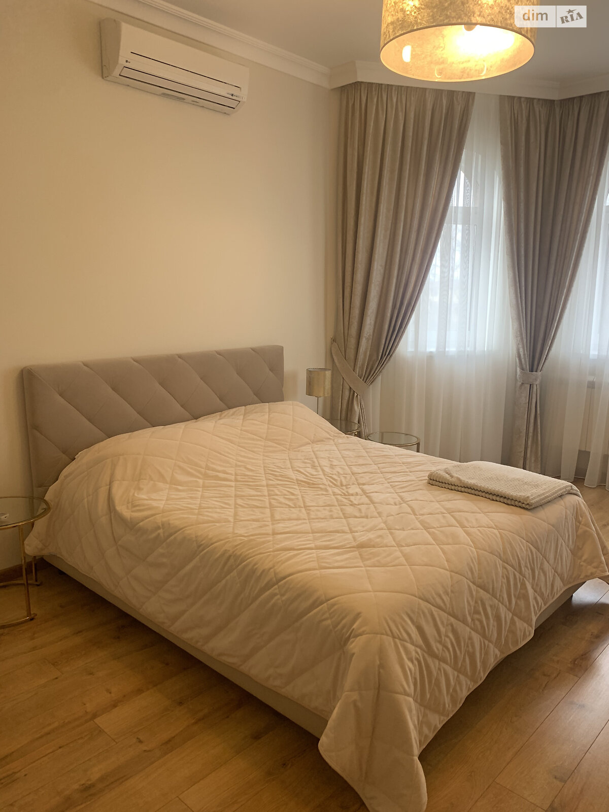 двоповерховий будинок з балконом, 290 кв. м, ракушечник (ракушняк). Продаж у Лісках фото 1 двоповерховий будинок з балконом, 290 кв. м, ракушечник (ракушняк). Продаж у Лісках фото 1