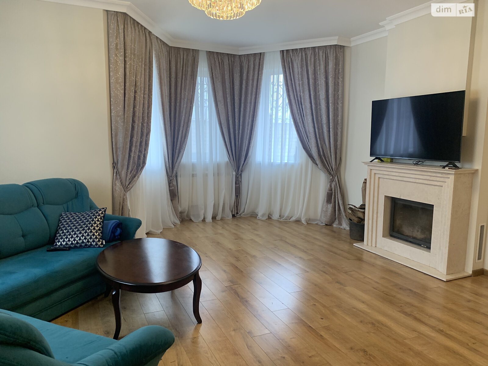 двоповерховий будинок з балконом, 290 кв. м, ракушечник (ракушняк). Продаж у Лісках фото 1 двоповерховий будинок з балконом, 290 кв. м, ракушечник (ракушняк). Продаж у Лісках фото 1